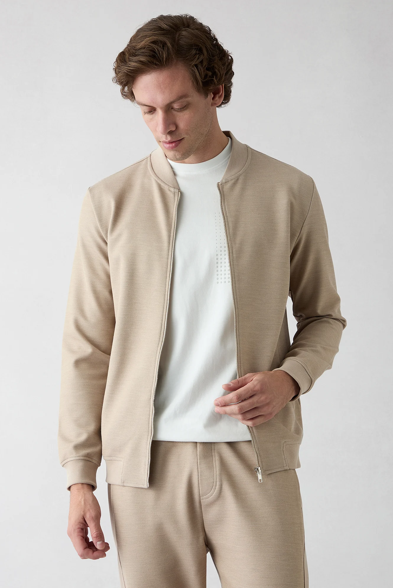 Açık Bej Fermuarlı Esnek Bomber Sweat Hırka - Image 2