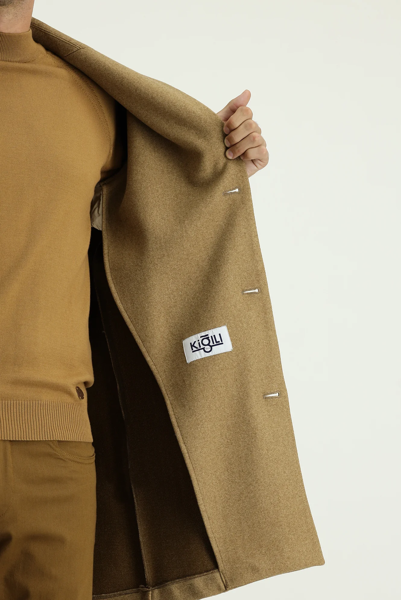 Açık Bej Mono Yaka Oversize Ekstra Rahat Kesim Cepli Düğmeli Klasik Palto - Image 5