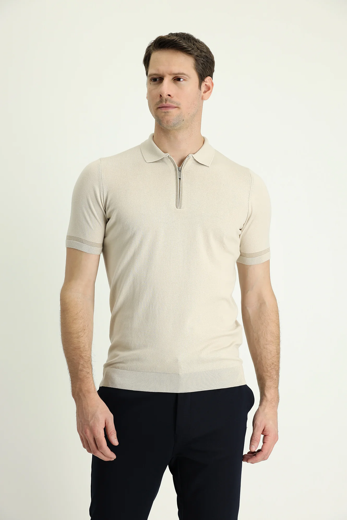 Açık Bej Polo Yaka Regular Fit Fermuarlı Pamuklu Tişört - Image 3