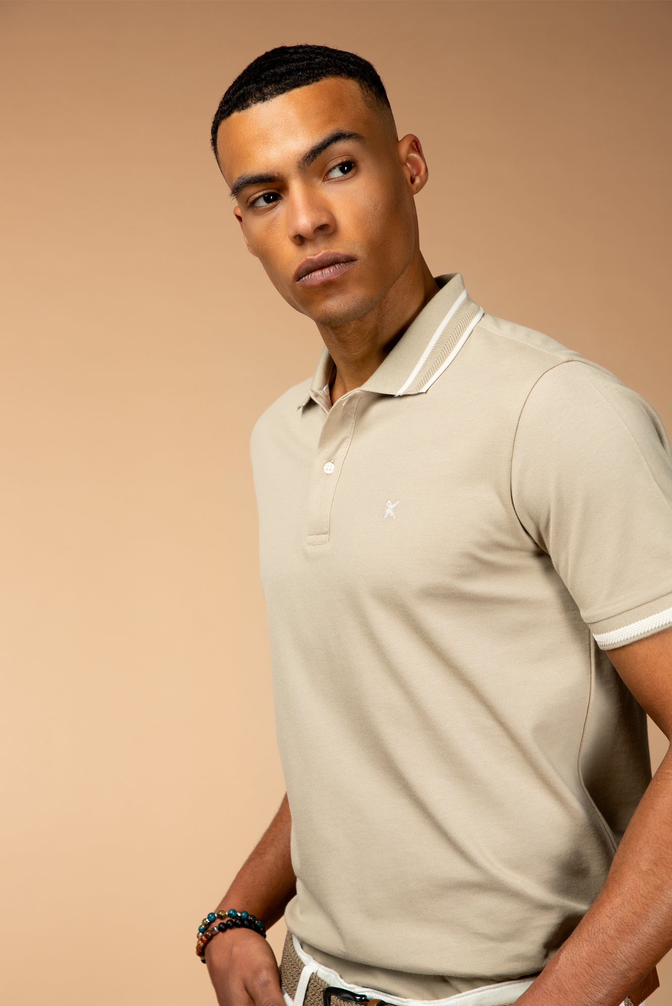 Açık Bej Polo Yaka Slim Fit Dar Kesim Desenli Nakışlı Pamuk Tişört