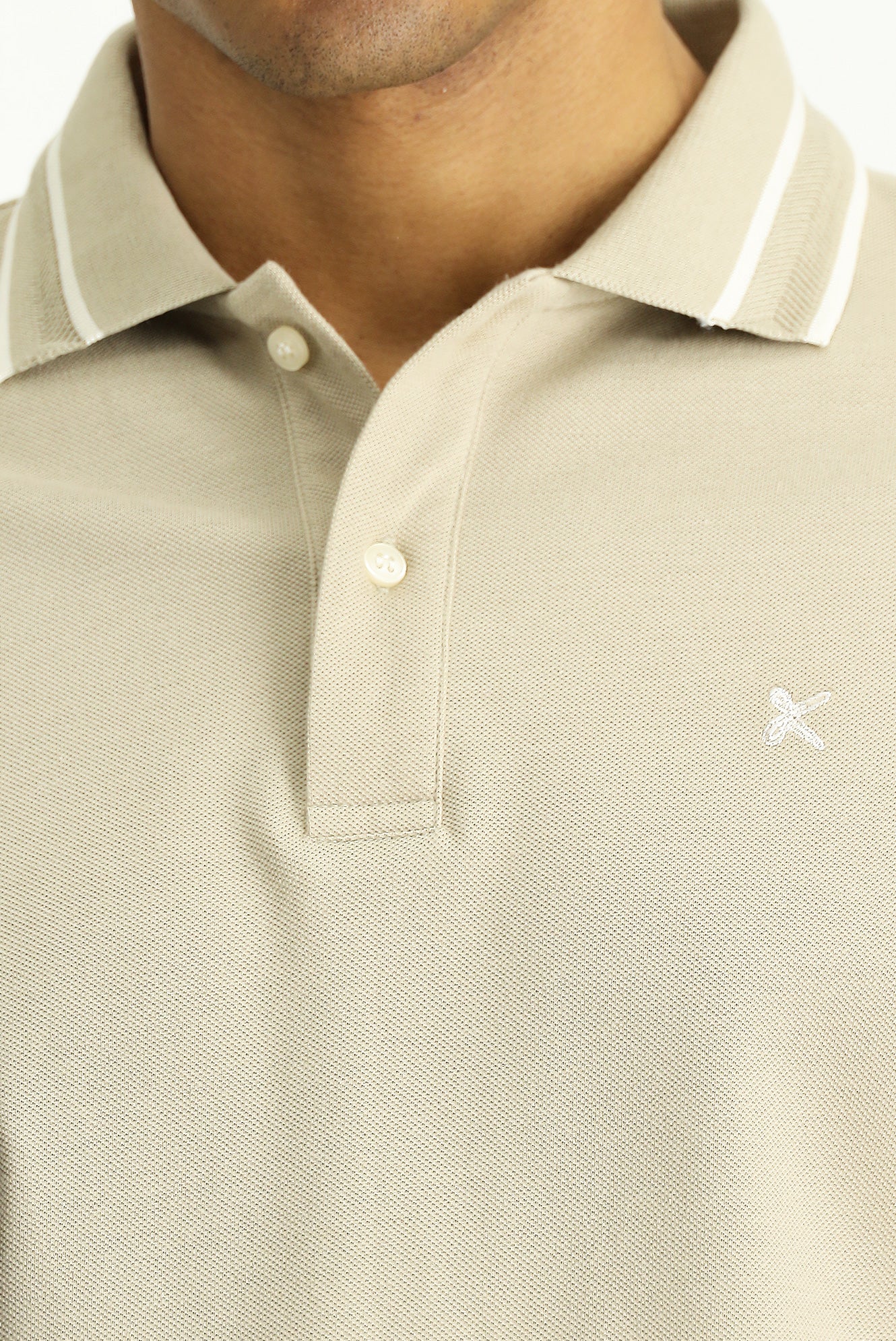 Açık Bej Polo Yaka Slim Fit Dar Kesim Desenli Nakışlı Pamuk Tişört - Image 5