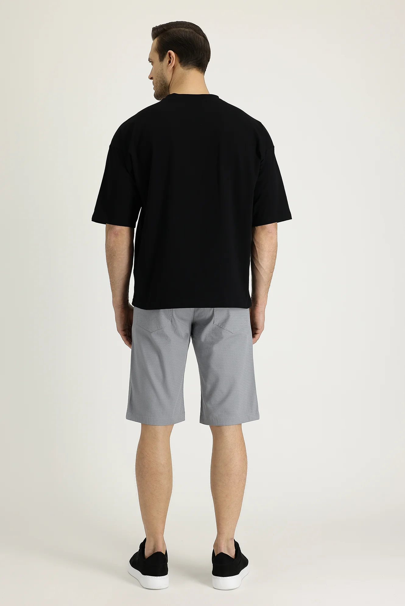 Açık Gri Regular Fit Standart Kesim Bermuda Şort - Image 4