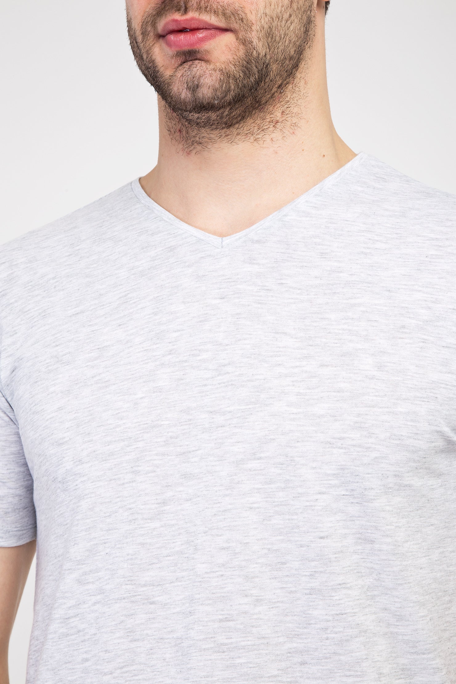 Açık Gri Melanj V Yaka Slim Fit Dar Kesim Pamuk Tişört - Image 4