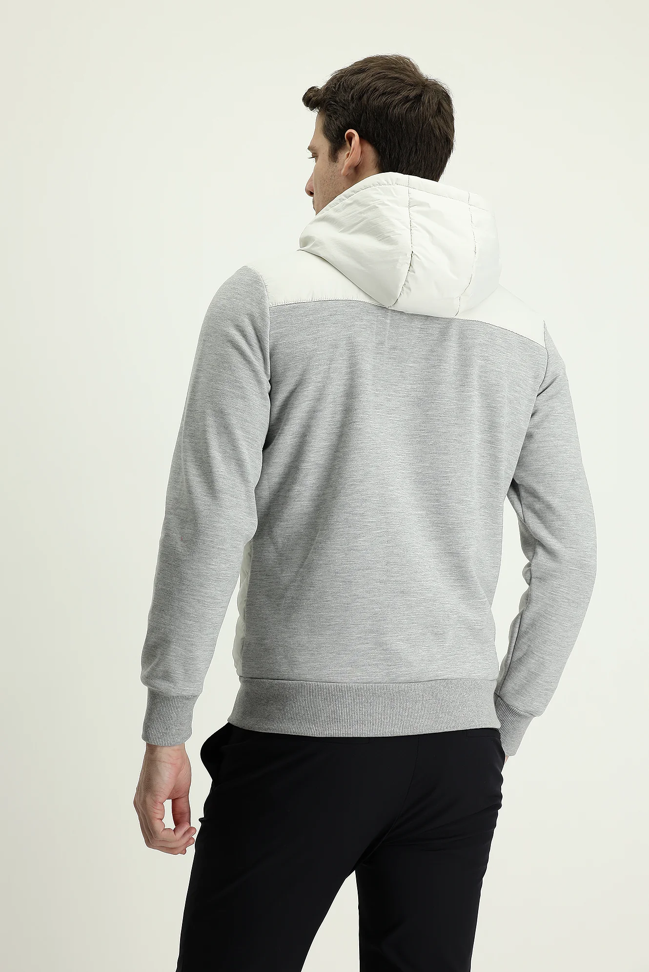 Açık Gri Mevsimlik Slim Fit Dar Kesim Kapüşonlu Kapitone Spor Mont - Image 5