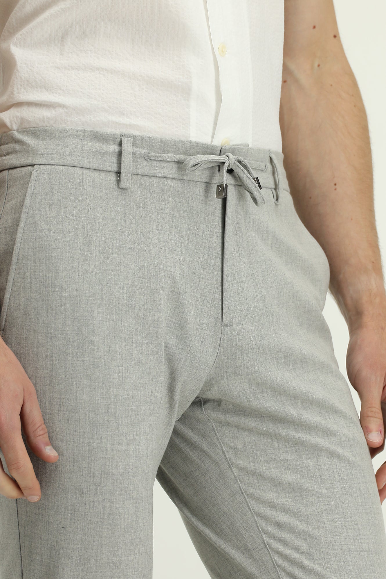 Açık Gri Regular Fit Standart Kesim Beli Lastikli İpli Likralı Pantolon - Image 5
