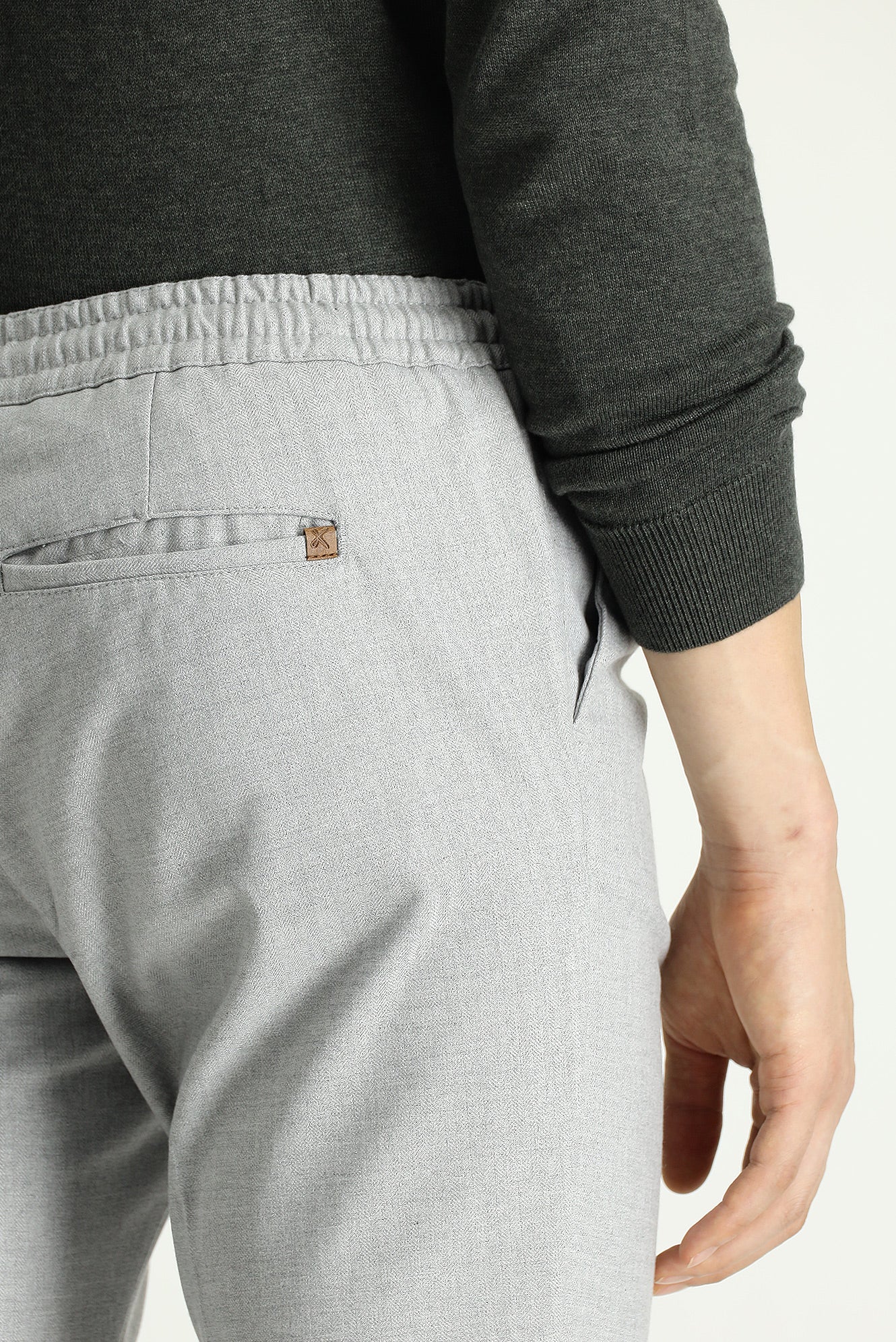 Açık Gri Slim Fit Dar Kesim Beli Lastikli İpli Desenli Likralı Pantolon - Image 4
