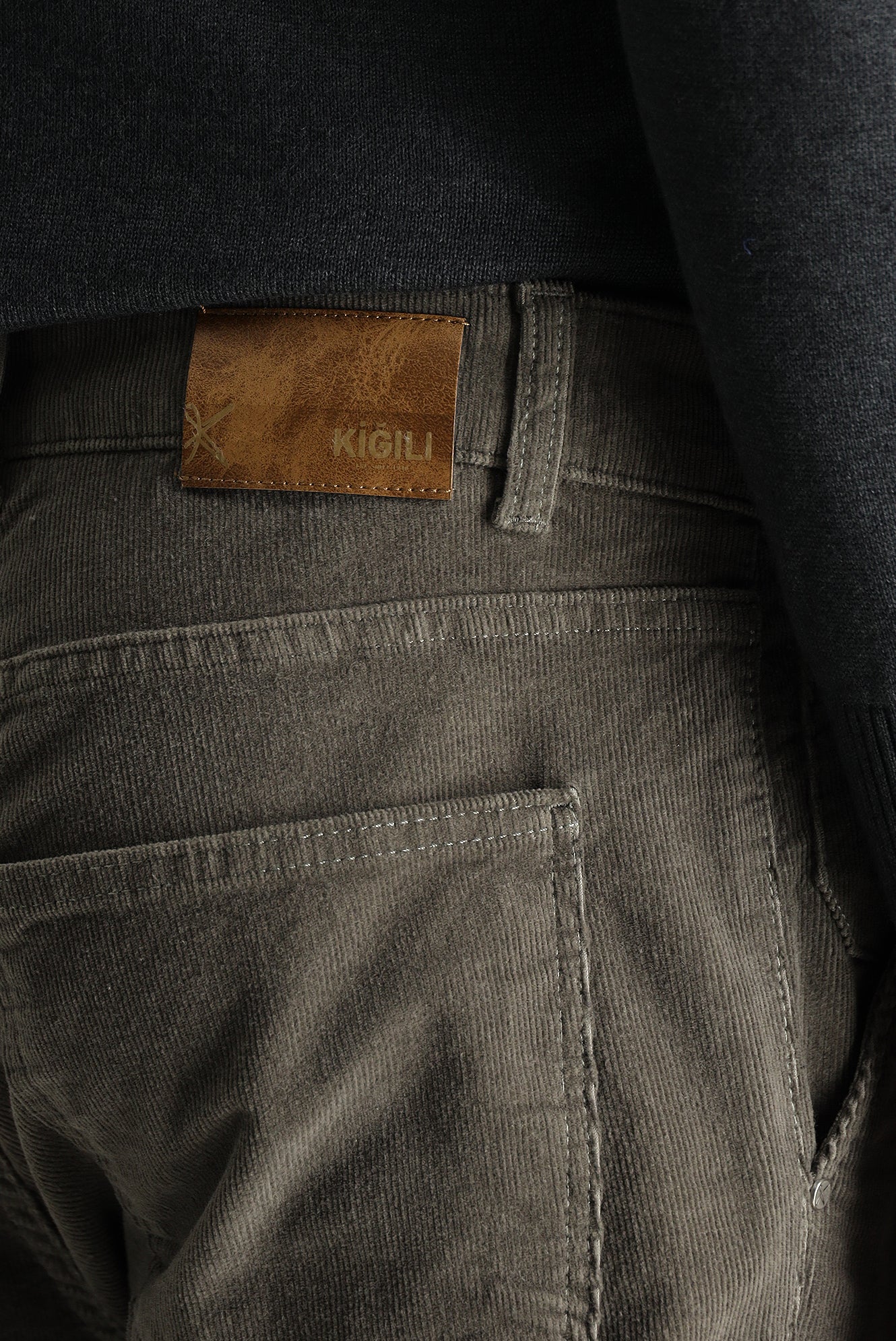 Açık Haki Relaxed Fit Rahat Kesim Likralı Kadife Pantolon - Image 5