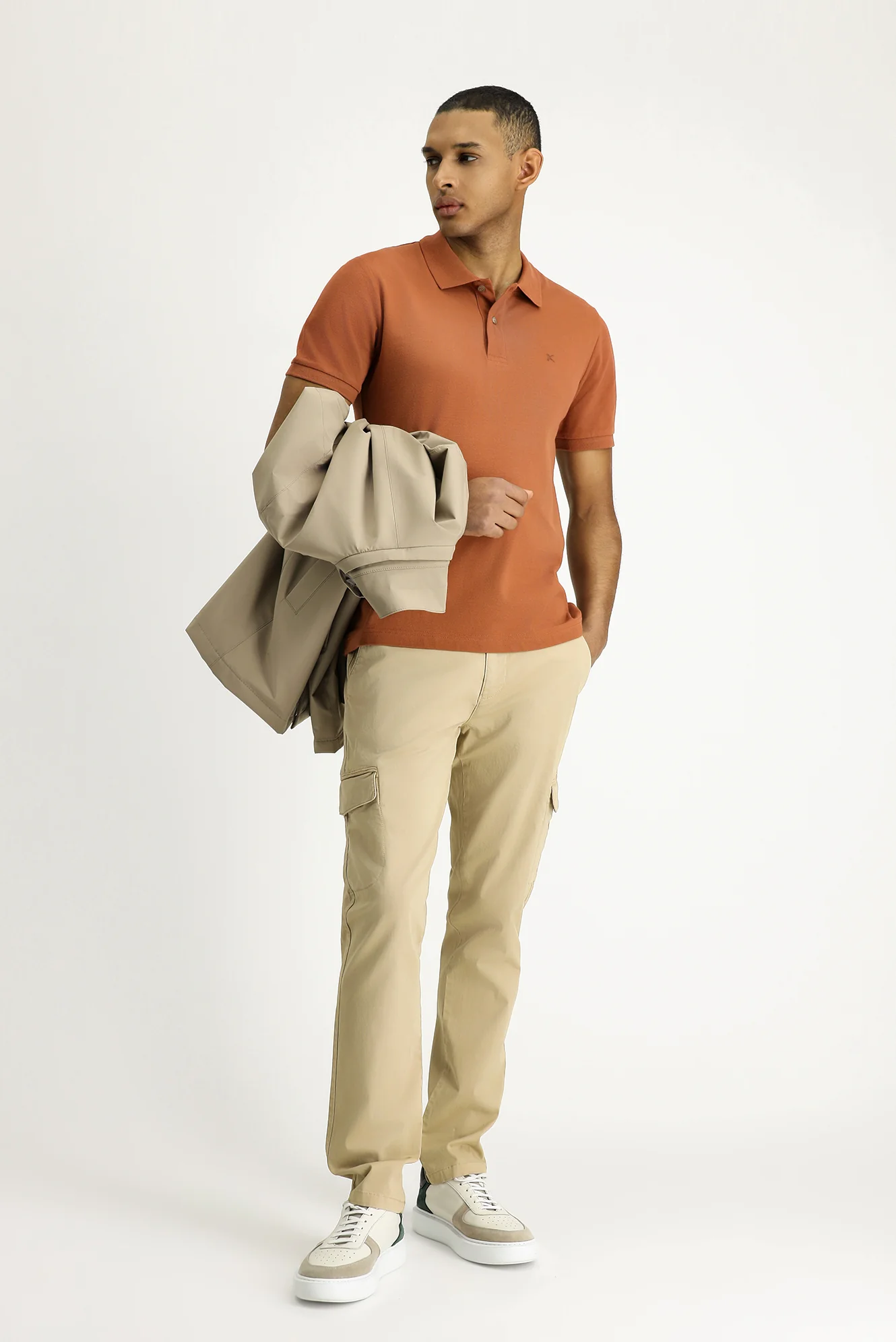 Açık Kahve Polo Yaka Slim Fit Dar Kesim Nakışlı Pamuk Tişört - Image 2