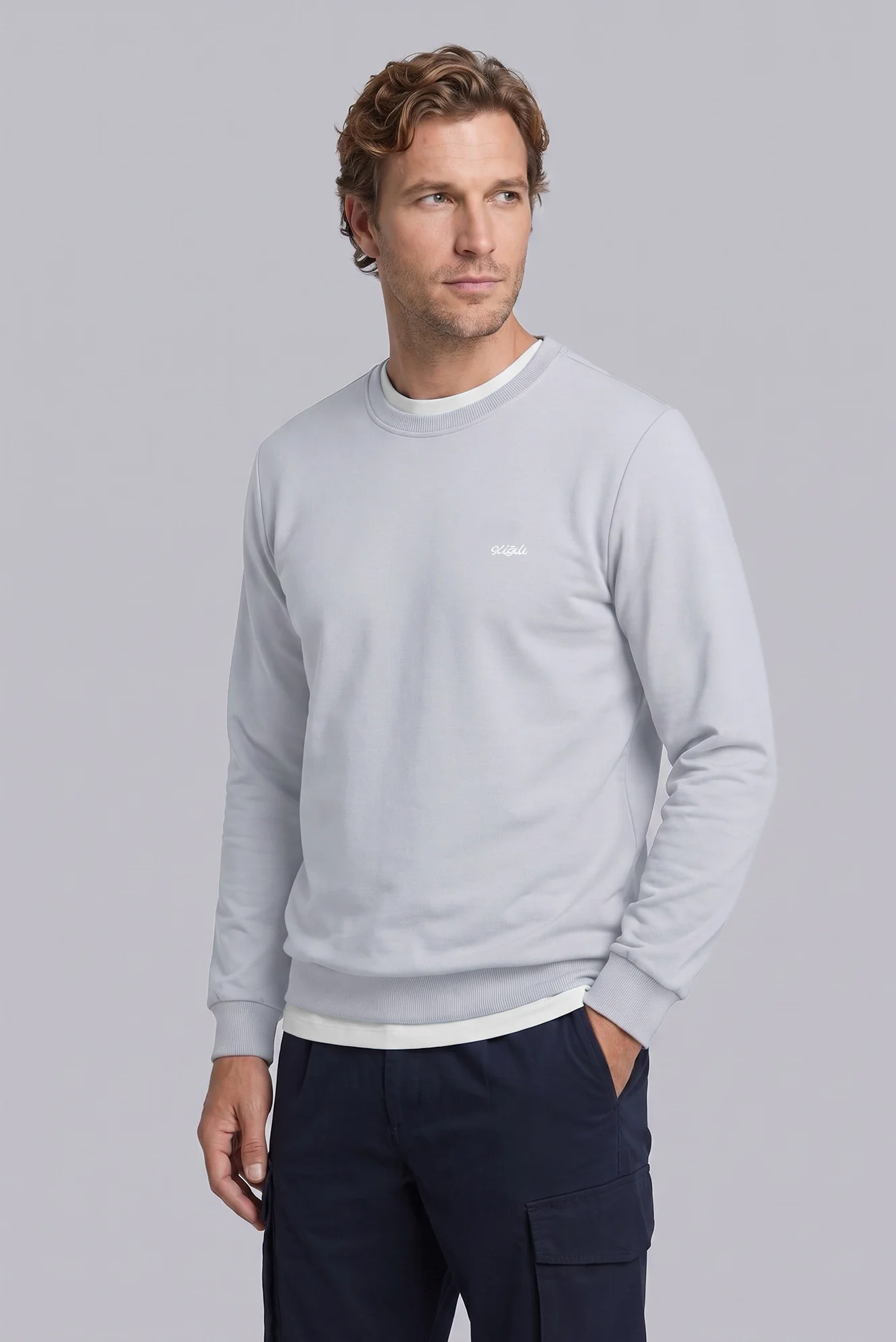 Açık Mavi Bisiklet Yaka Regular Fit Nakışlı Basic İnce Sweatshirt