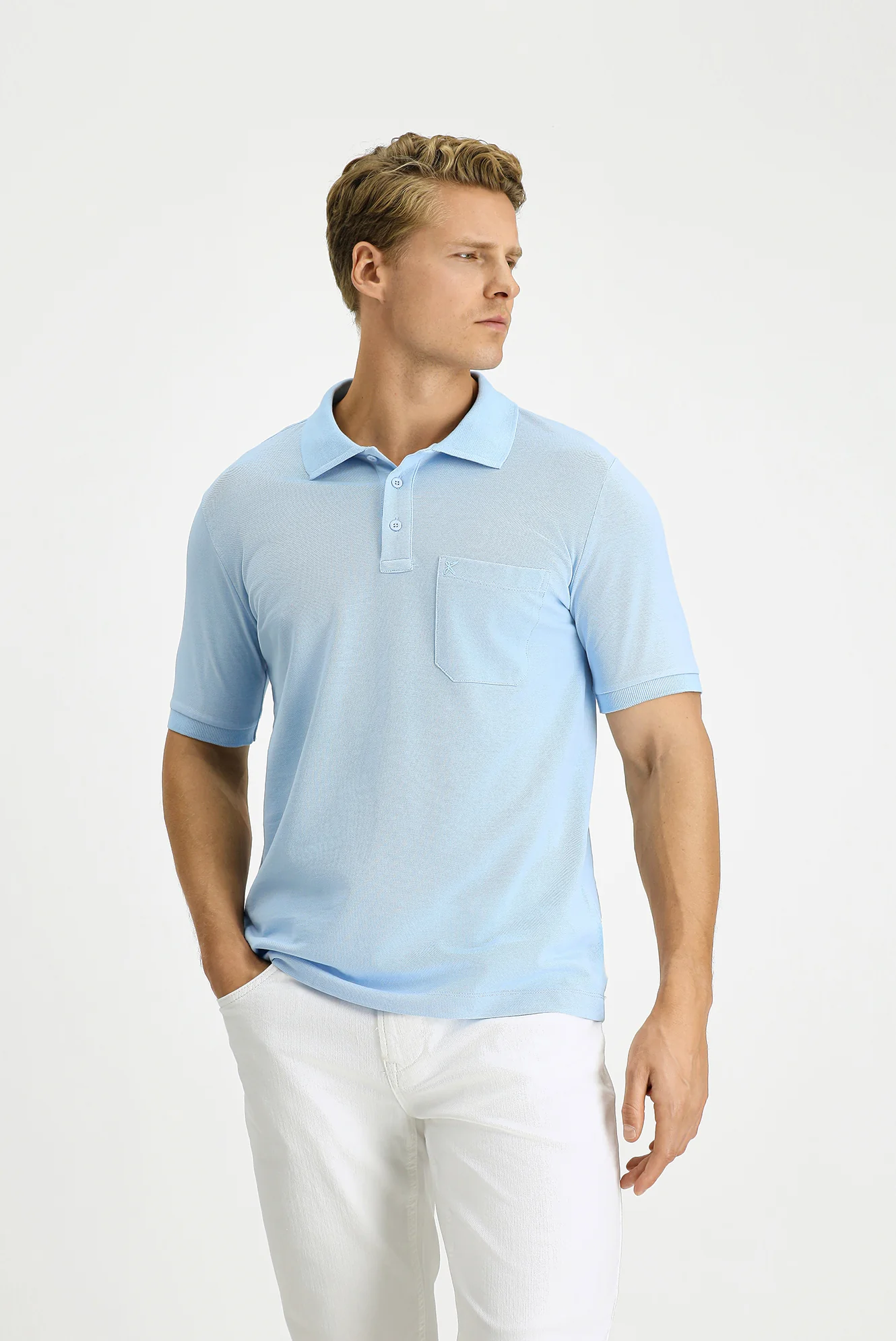 Açık Mavi Regular Fit Pamuk Nakışlı Cepli Kıvrılmaz Polo Yaka Tişört - Image 3