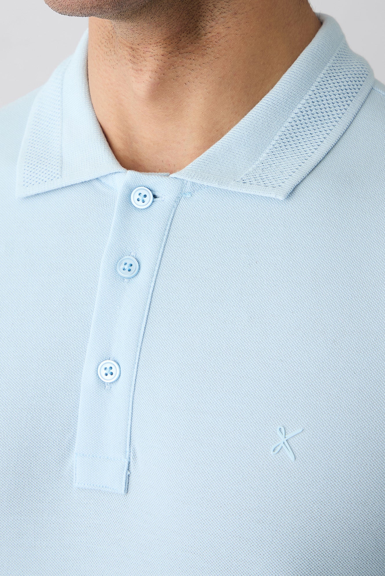 Açık Mavi Kıvrılmaz Polo Yaka Slim Fit Dar Kesim Ribana Detaylı Pamuk Tişört - Image 3