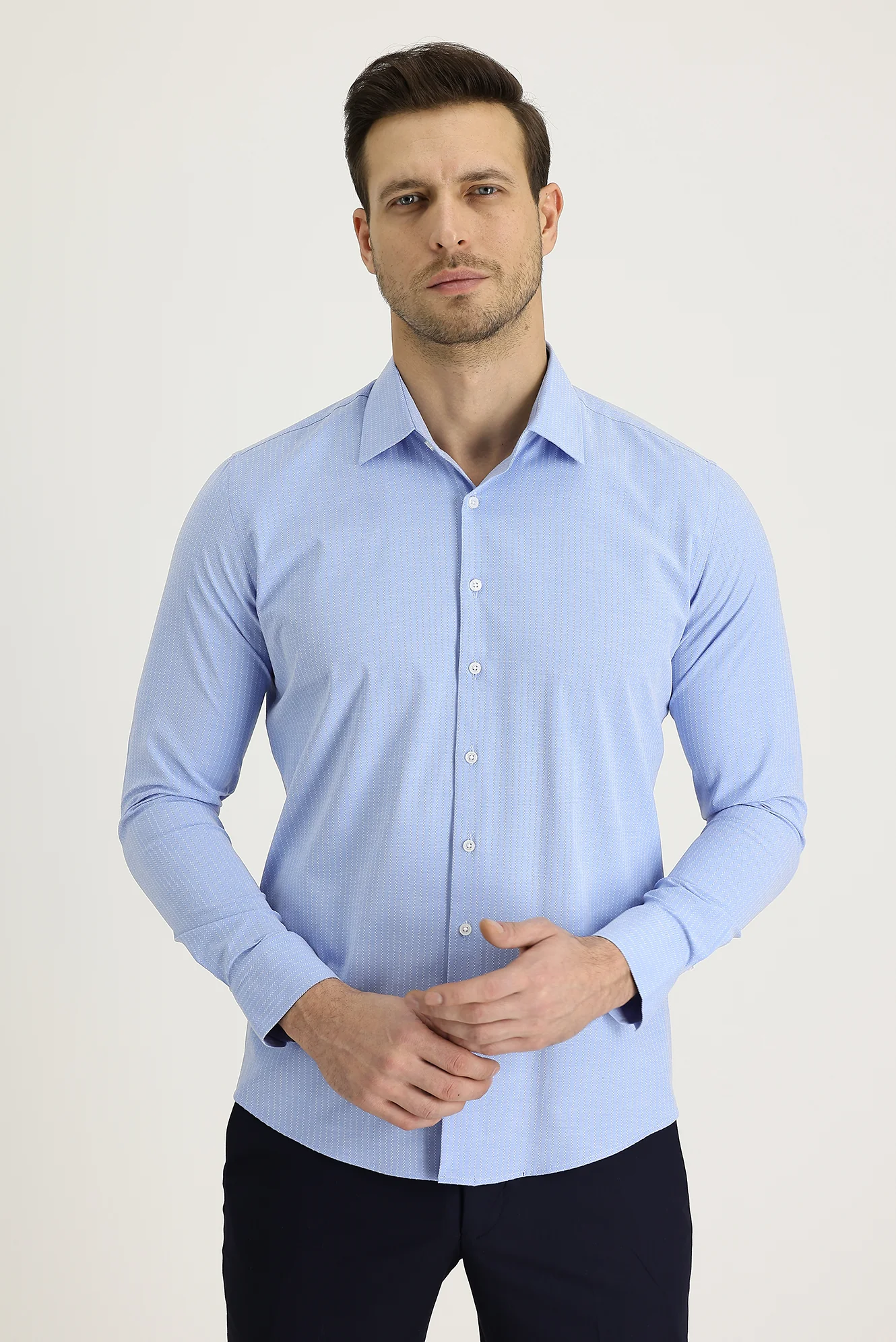 Açık Mavi Uzun Kol Slim Fit Dar Kesim Klasik Desenli Pamuklu Kolay Ütülenebilir Gömlek