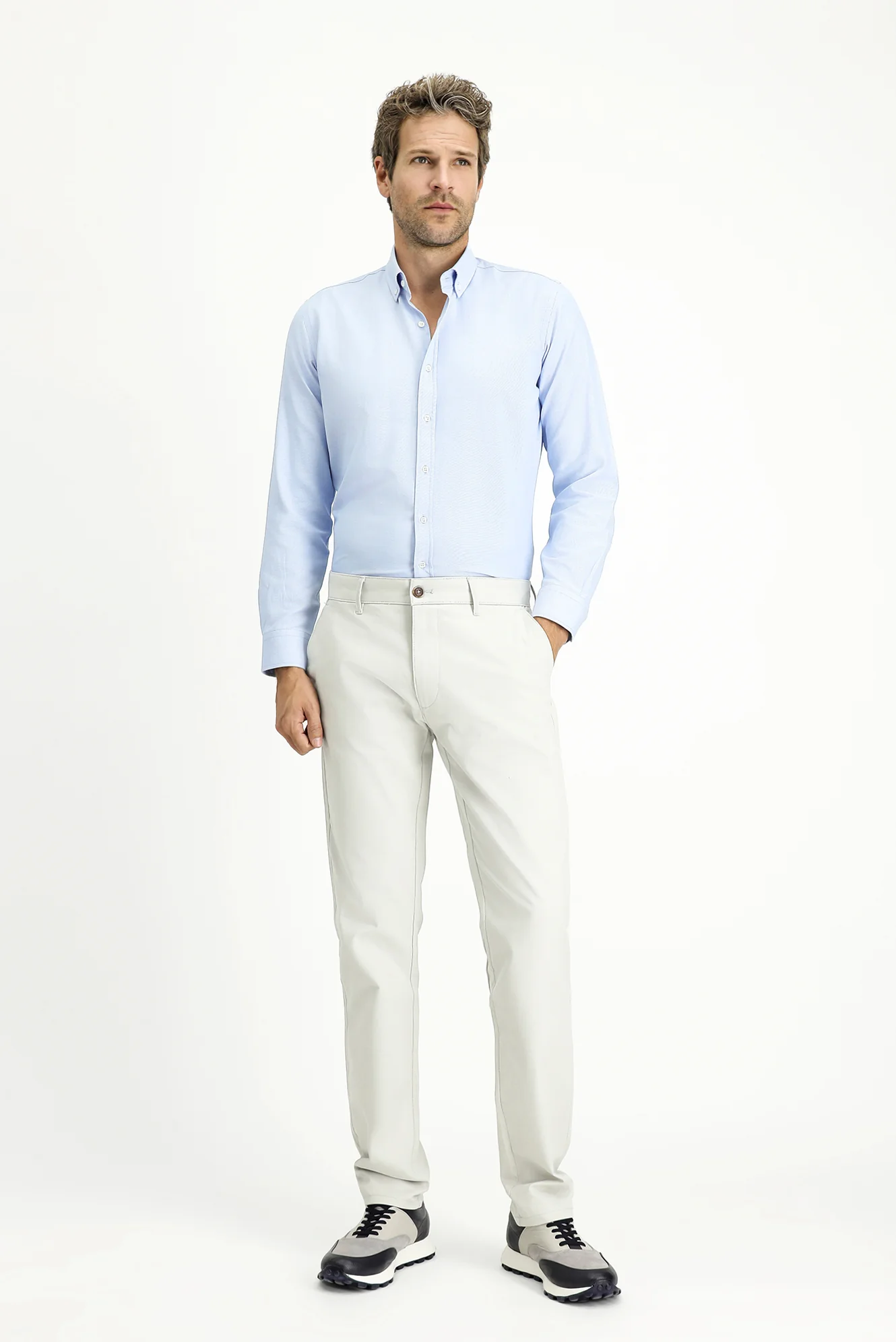 Açık Mavi Uzun Kol Slim Fit Düğmeli Yaka Pamuklu Kolay Ütülenebilir 4 Mevsim Oxford Gömlek - Image 2