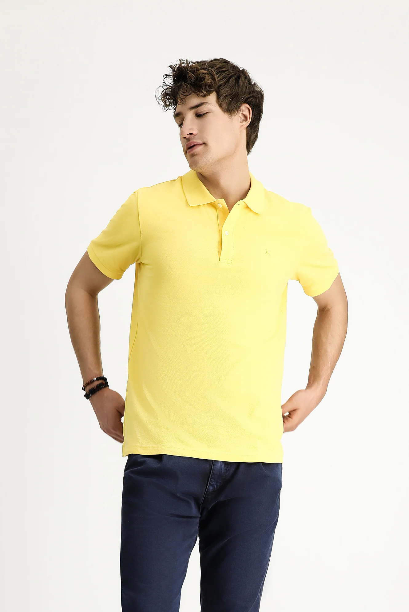 Açık Sarı Polo Yaka Slim Fit Dar Kesim Nakışlı Pamuk Tişört