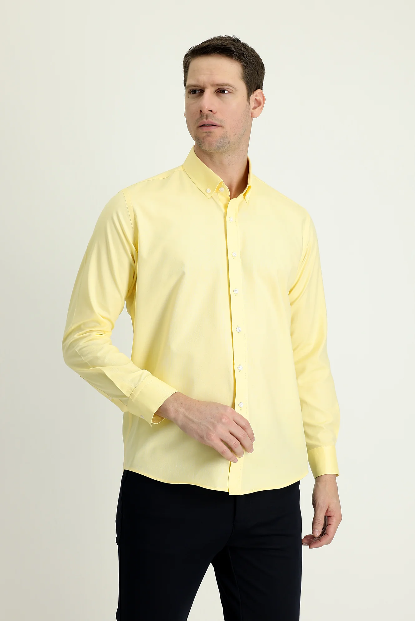 Açık Sarı Uzun Kol Slim Fit Dar Kesim Oxford Pamuk Düğmeli Yaka Gömlek - Image 2