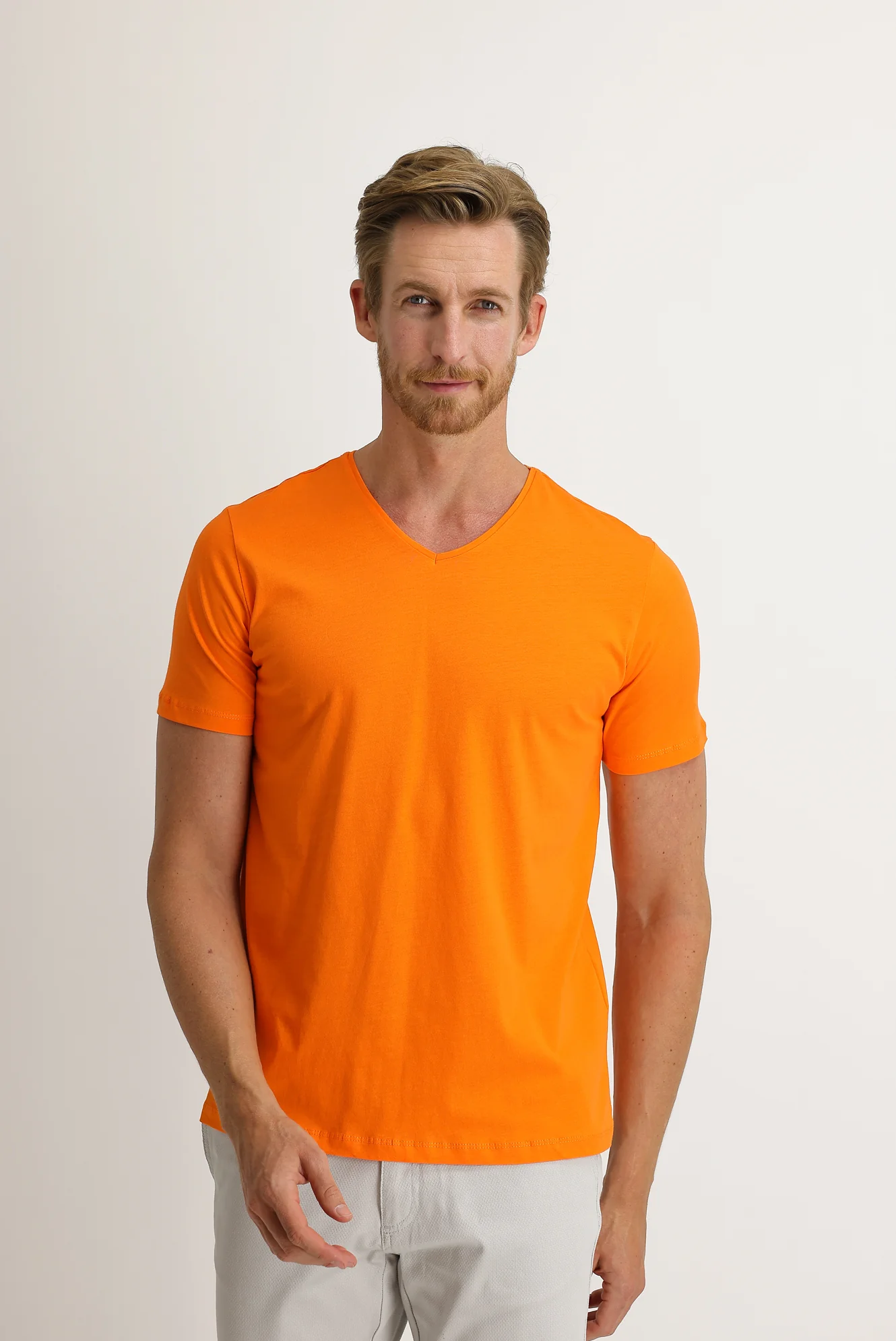 Açık Turuncu V Yaka Slim Fit Dar Kesim Pamuk Tişört - Image 2