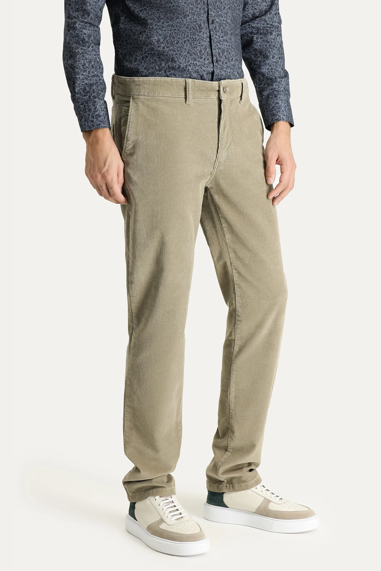 Açık Vizon Regular Fit Standart Kesim Likralı Kadife Pantolon - Image 3
