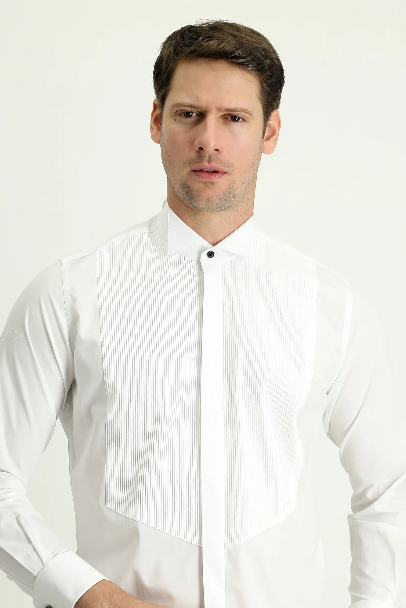 Beyaz Ata Yaka Slim Fit Dar Kesim Piliseli Pamuk Gömlek