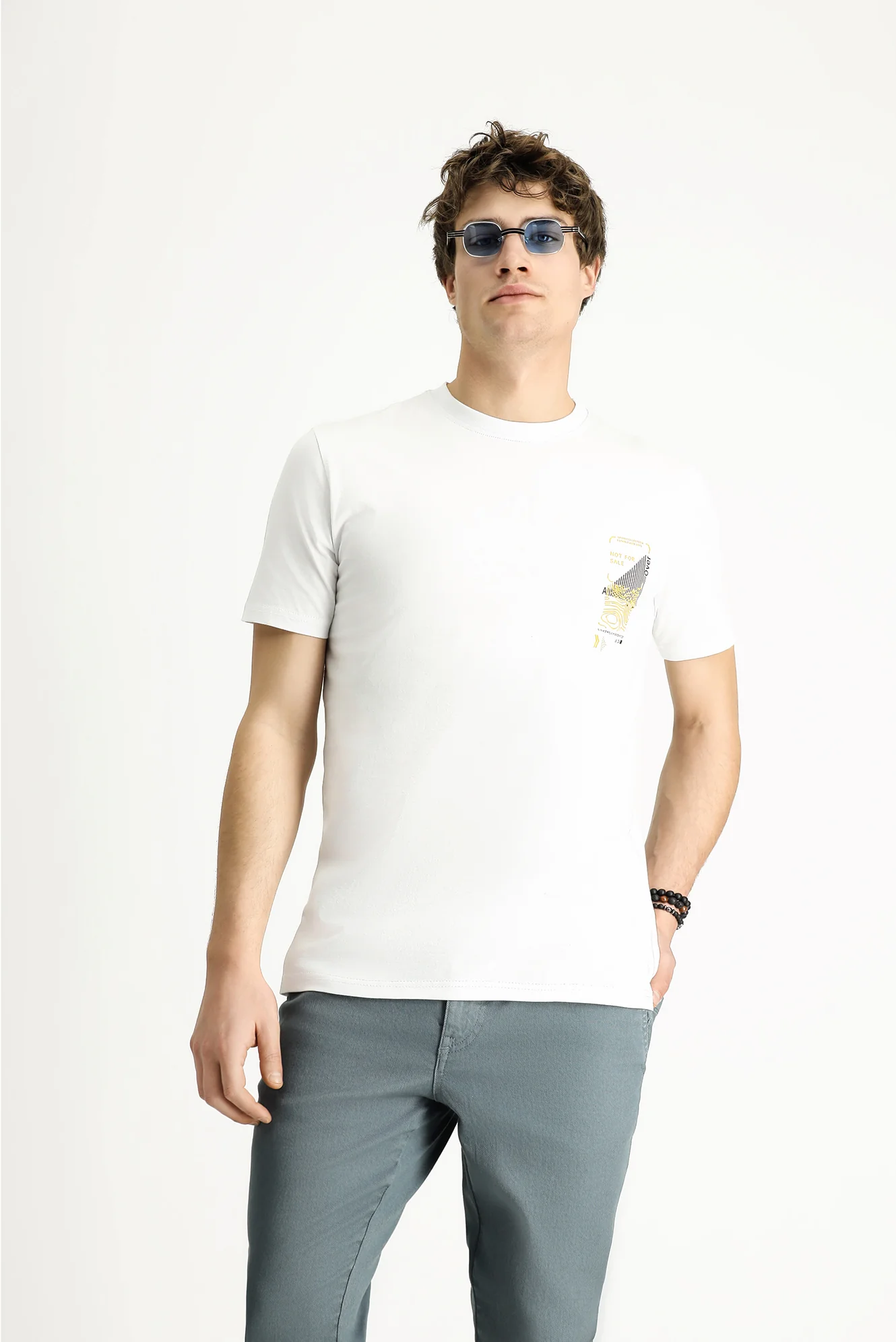 Beyaz Bisiklet Yaka Slim Fit Dar Kesim Baskılı Pamuk Tişört - Image 3