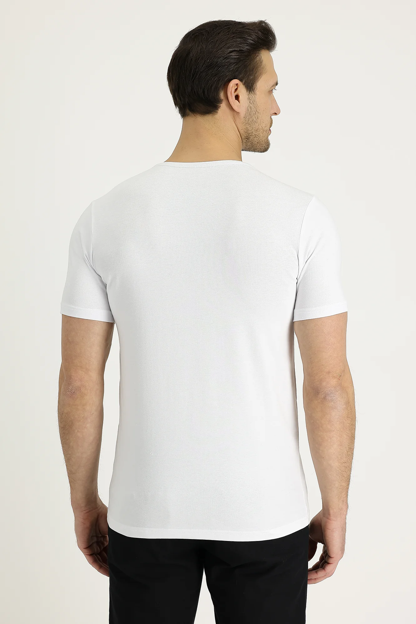 Beyaz Bisiklet Yaka Slim Fit Dar Kesim Nakışlı Pamuklu Tişört - Image 3