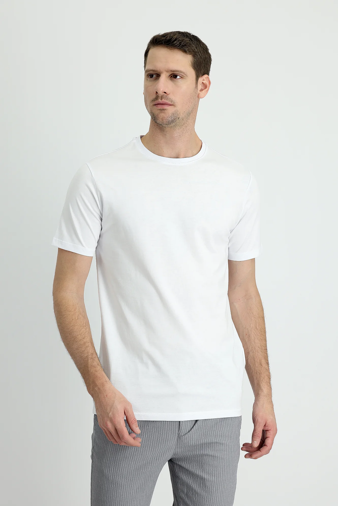 Beyaz Bisiklet Yaka Slim Fit Dar Kesim Süprem Pamuk Tişört