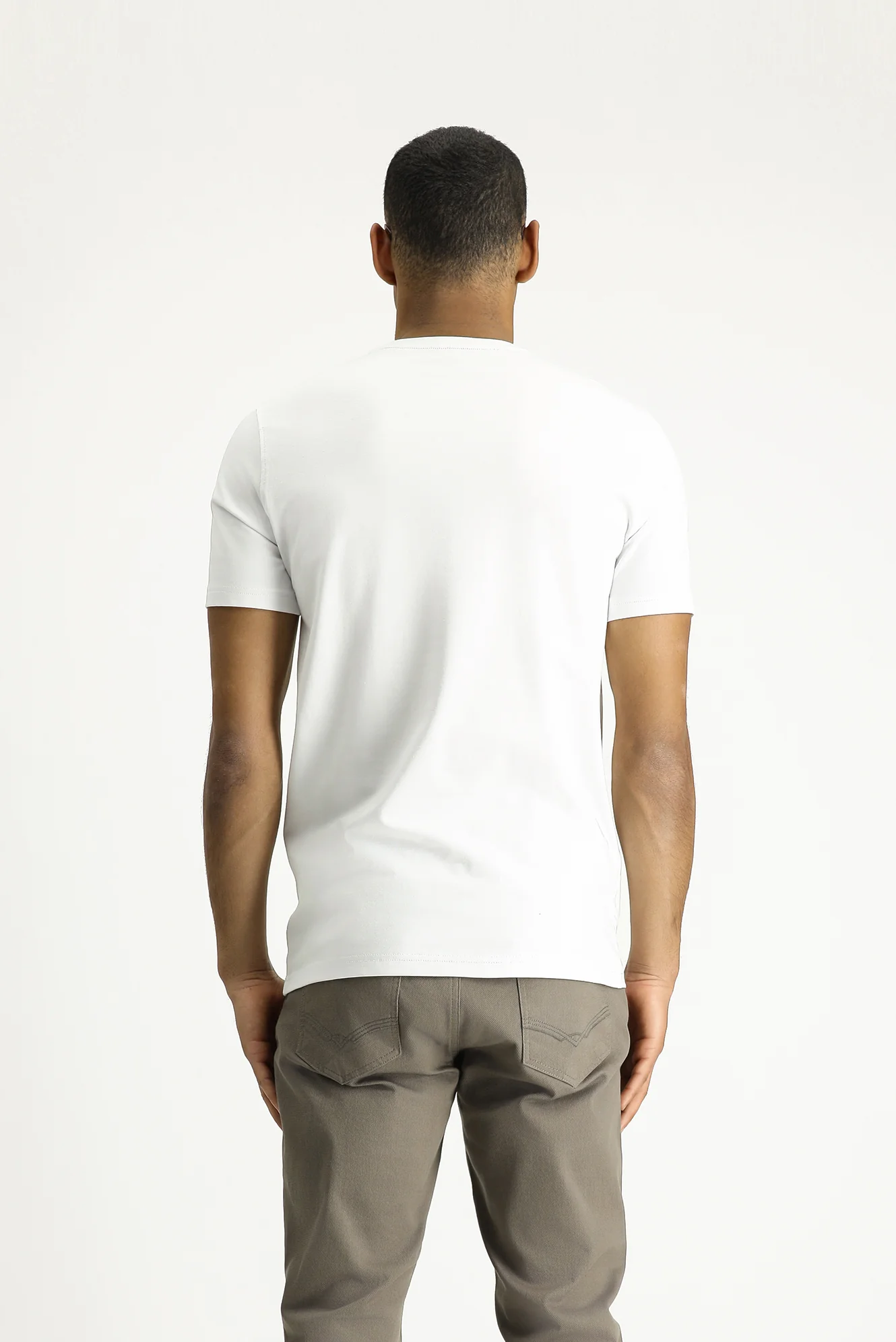 Beyaz Bisiklet Yaka Slim Fit Yumuşak Dokulu Pamuklu Likralı Esnek Tişört - Image 10