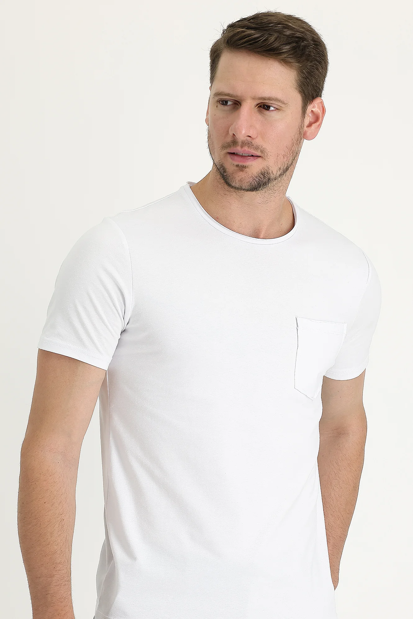 Beyaz Bisiklet Yaka Slim Fit Dar Kesim Tişört