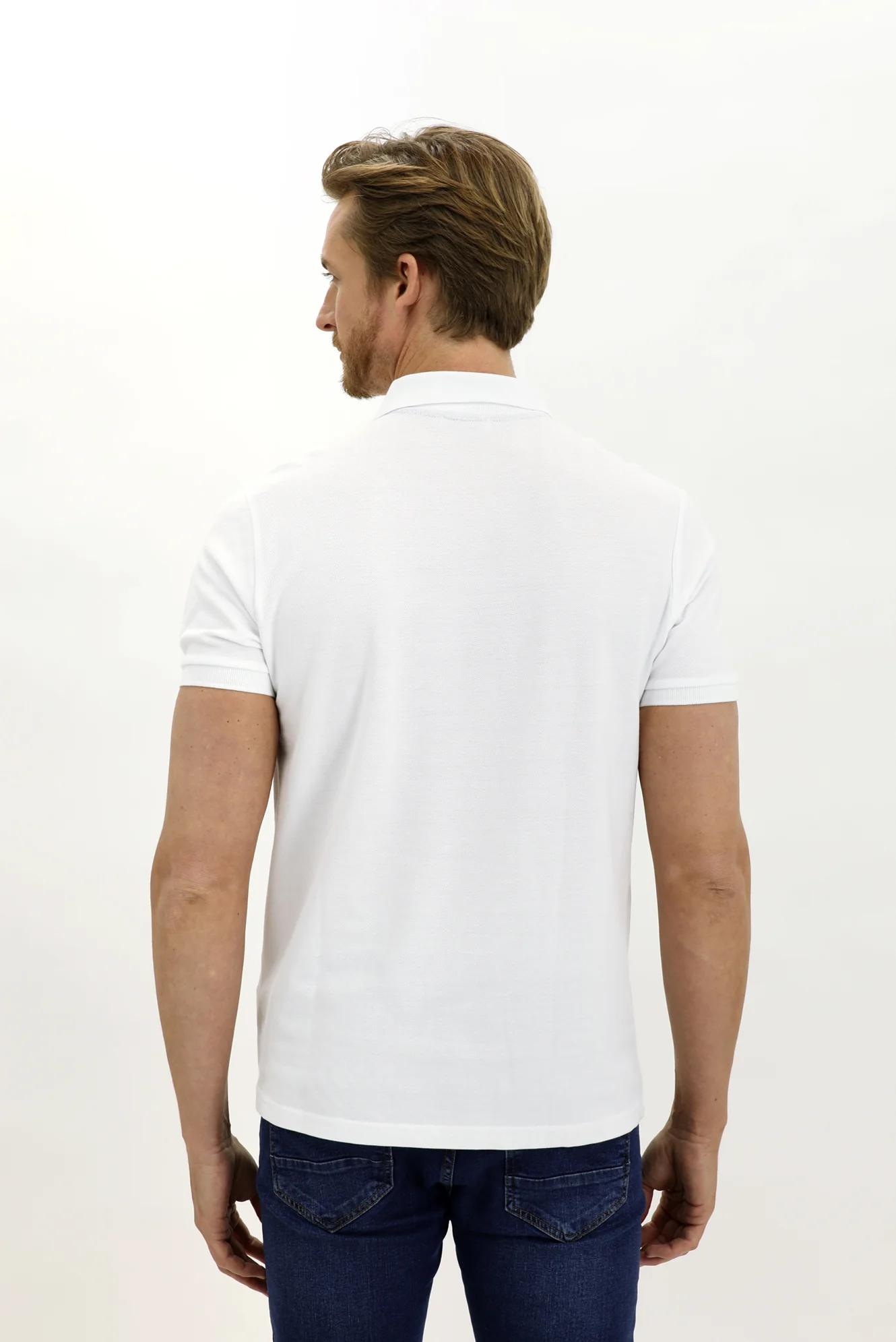 Beyaz Cepli Polo Yaka Regular Fit Nakışlı Pamuk Tişört - Image 5