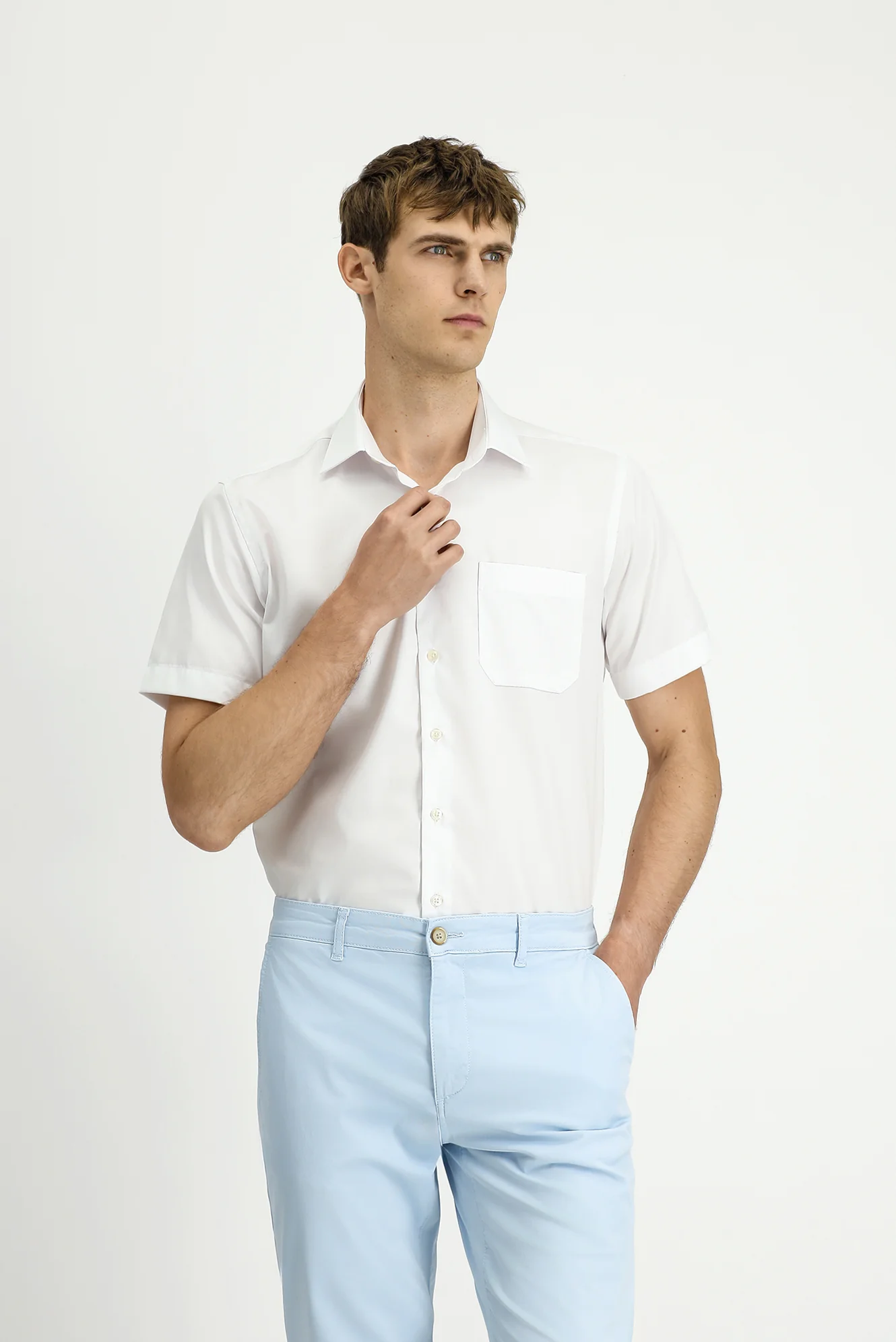 Beyaz Kısa Kol Regular Fit Pamuklu Non Iron Gömlek