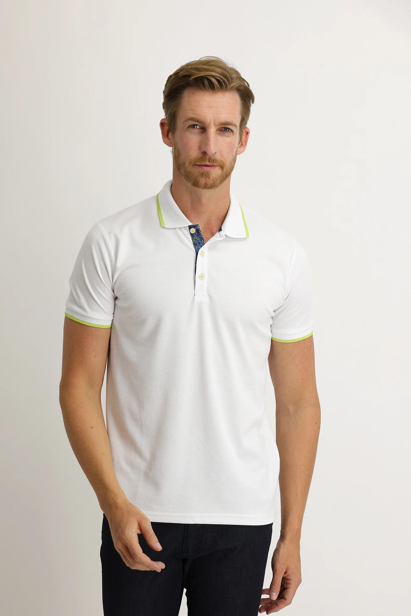 Beyaz Polo Yaka Regular Fit Tişört - Image 2