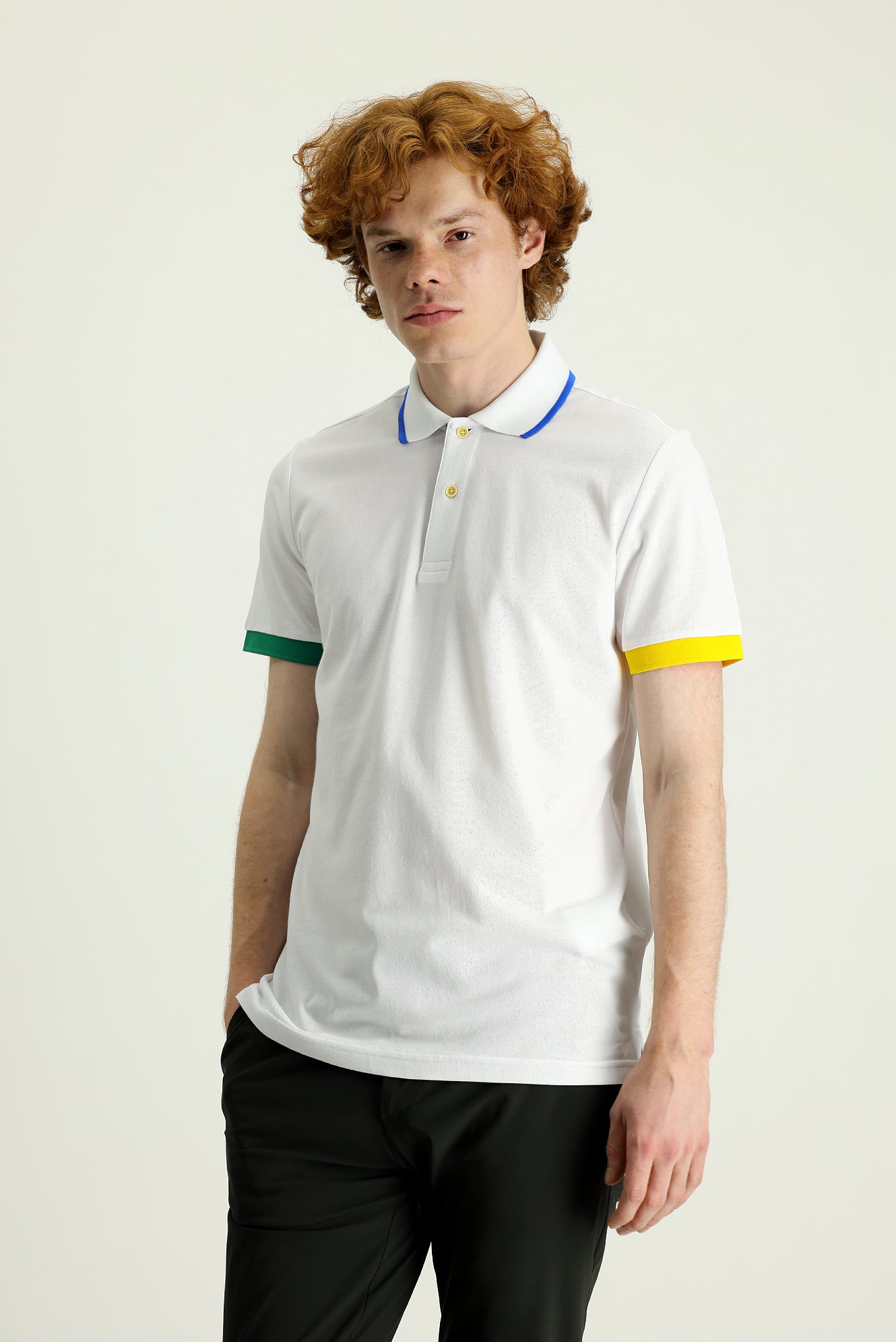 Beyaz Polo Yaka Slim Fit Dar Kesim Desenli Tişört - Image 2