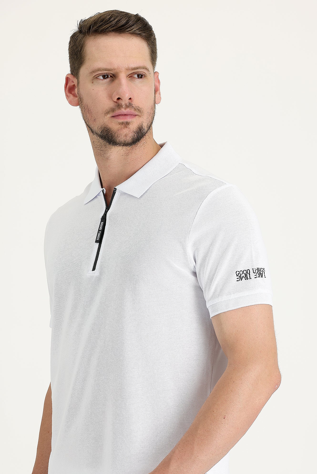 Beyaz Polo Yaka Slim Fit Dar Kesim Fermuarlı Baskılı Pamuk Tişört