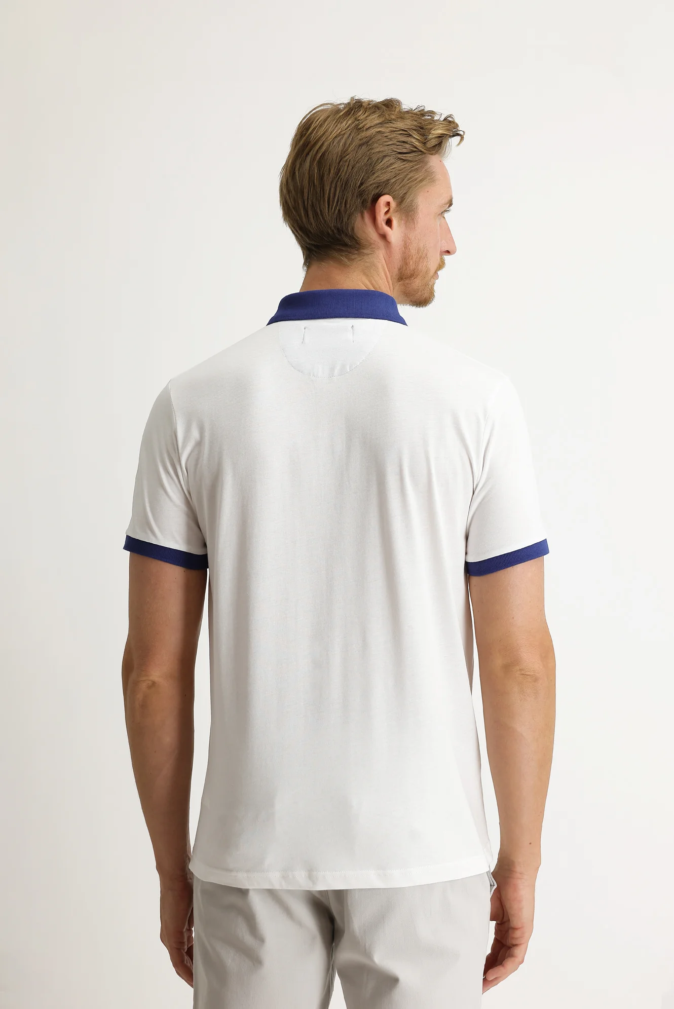 Beyaz Polo Yaka Slim Fit Dar Kesim Tişört - Image 4