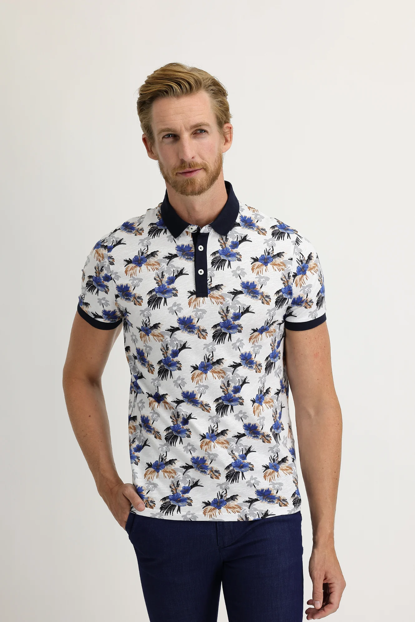 Beyaz Polo Yaka Super Slim Fit Ekstra Dar Kesim Baskılı Pamuk Tişört - Image 2