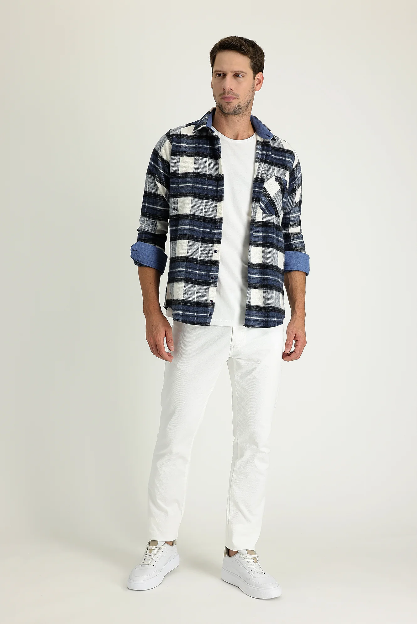 Beyaz Regular Fit Standart Kesim Likralı Kanvas / Chino Pantolon