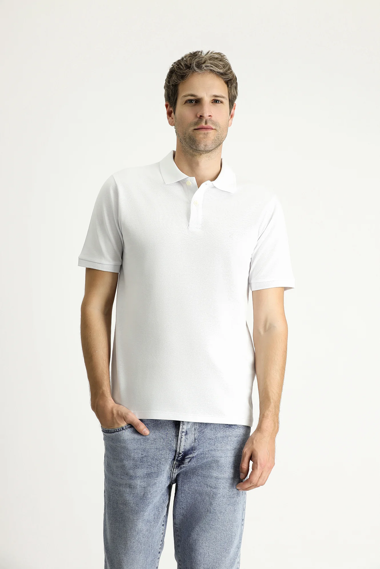 Beyaz Regular Fit Nakışlı Pamuk Polo Yaka Tişört