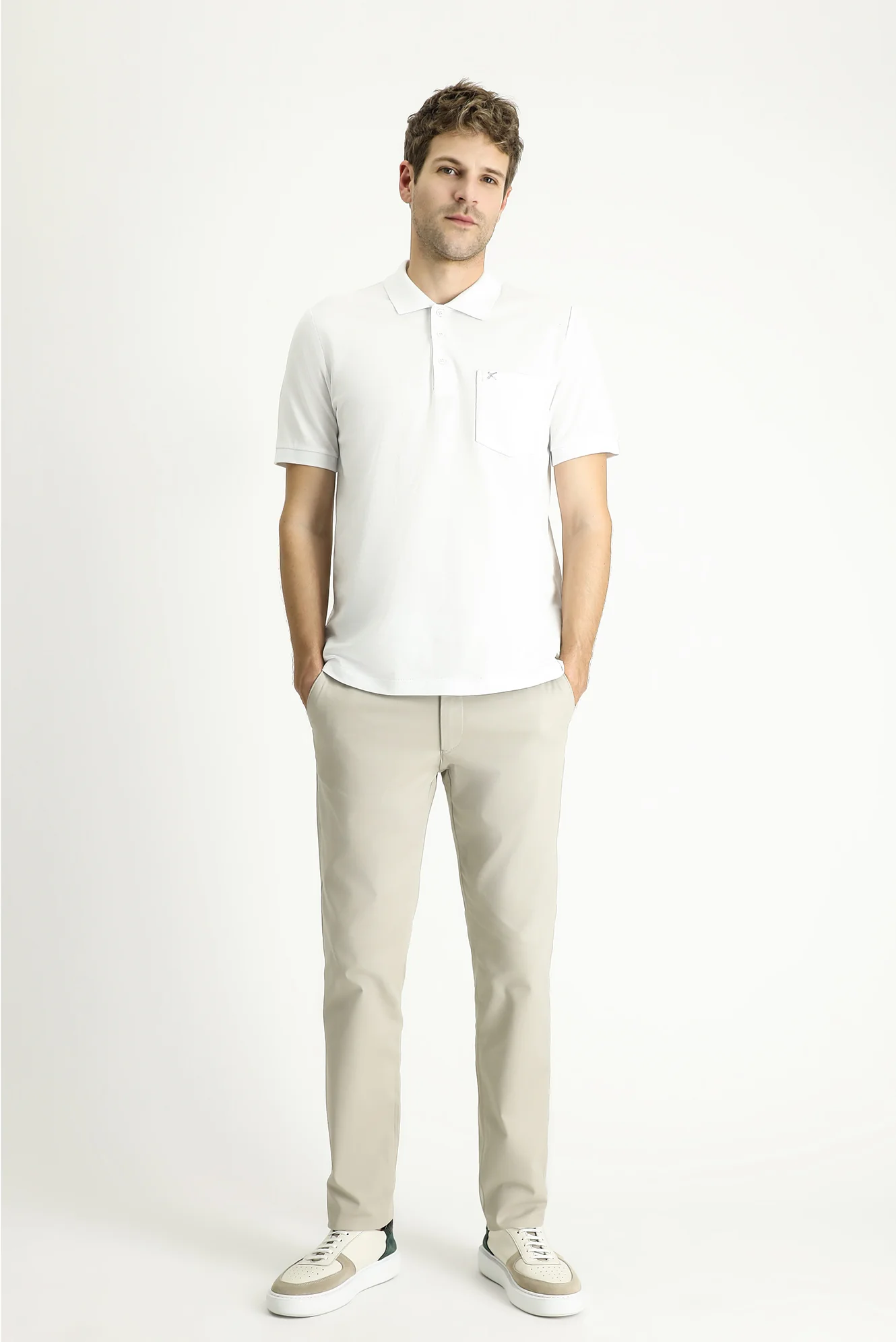 Beyaz Regular Fit Nakışlı Pamuk Polo Yaka Tişört - Image 2