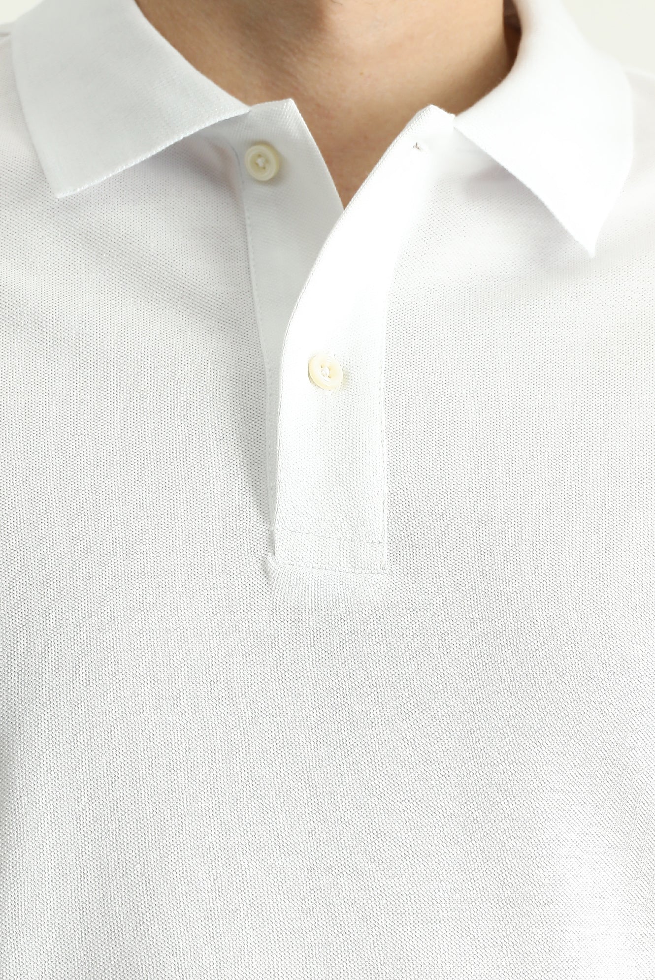 Beyaz Polo Yaka Slim Fit Nakışlı %100 Pamuk Tişört - Image 4