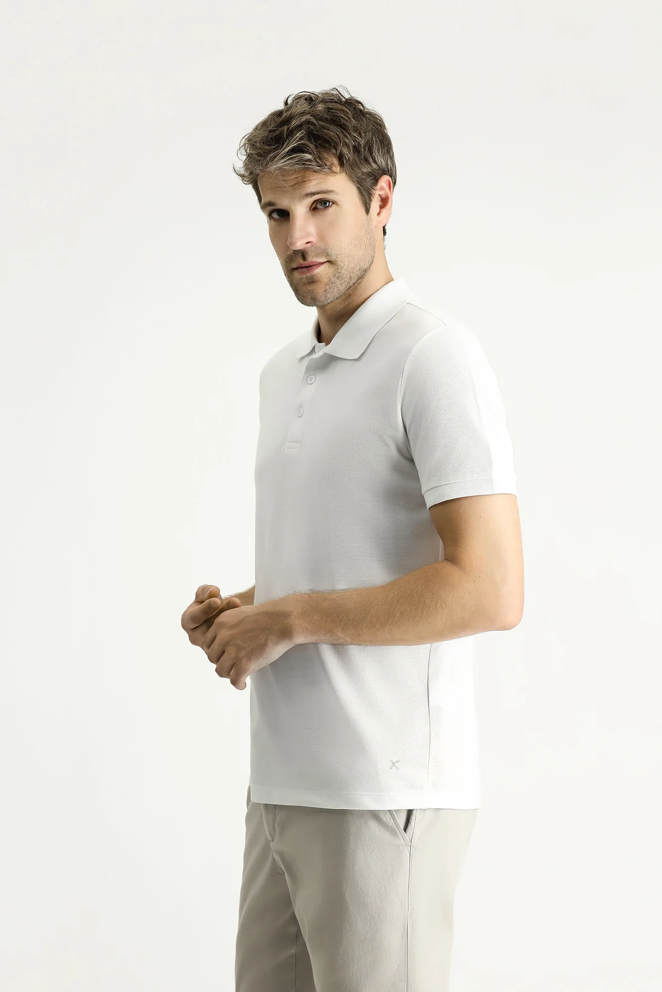 Beyaz Slim Fit Dar Kesim Nakışlı Pamuk Polo Yaka Tişört - Image 3