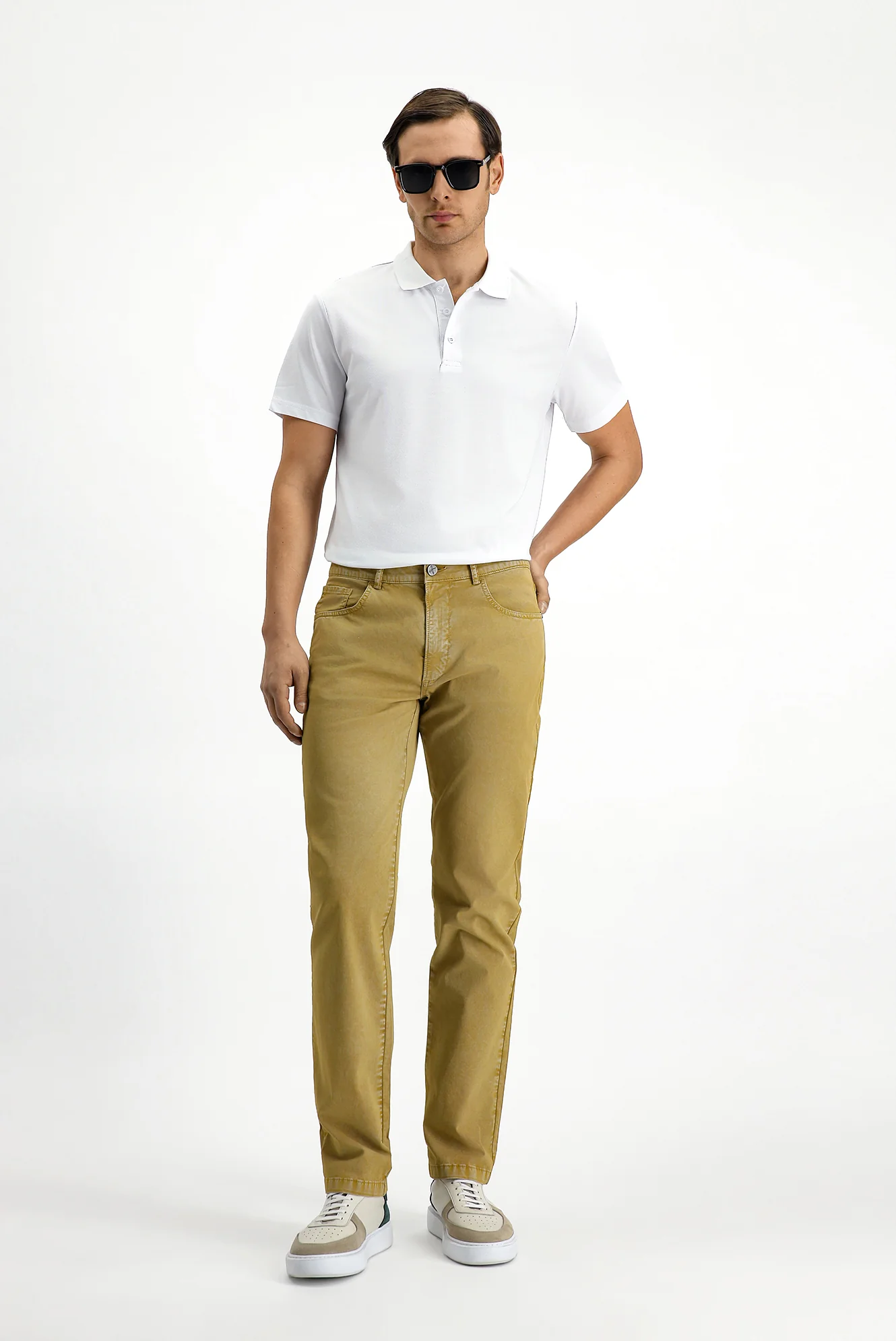 Beyaz Slim Fit Dar Kesim Nakışlı Pamuklu Polo Yaka Tişört - Image 2