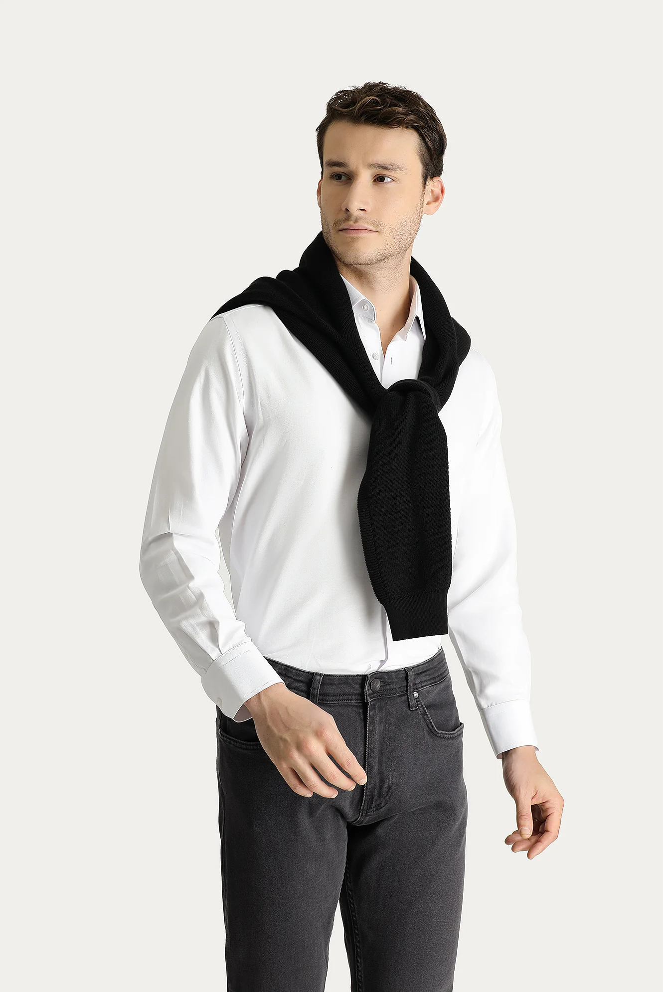 Beyaz Uzun Kol Regular Fit Oxford Pamuklu Gömlek - Image 2