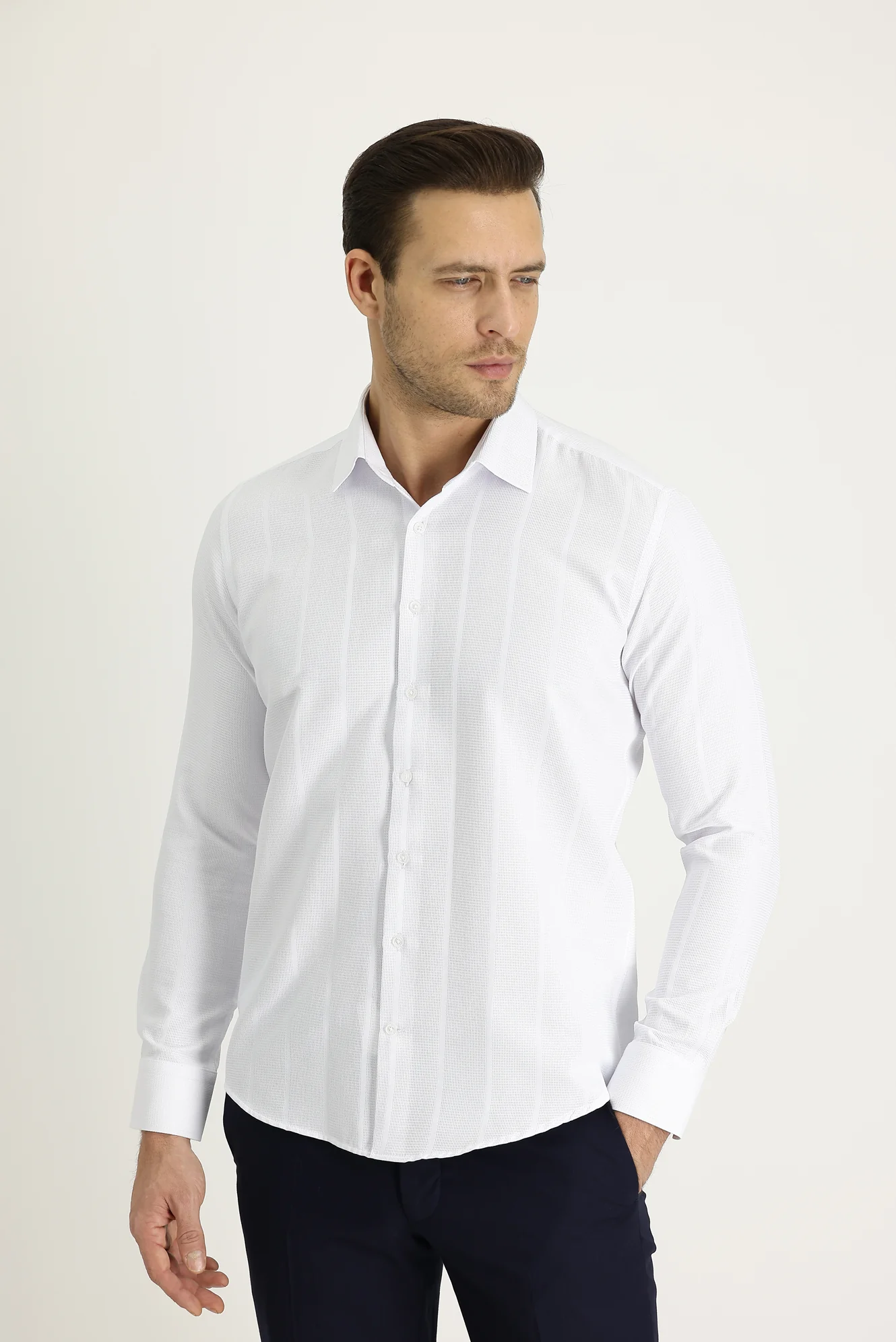 Beyaz Uzun Kol Slim Fit Dar Kesim Çizgili Pamuklu Kolay Ütülenebilir Gömlek - Image 2