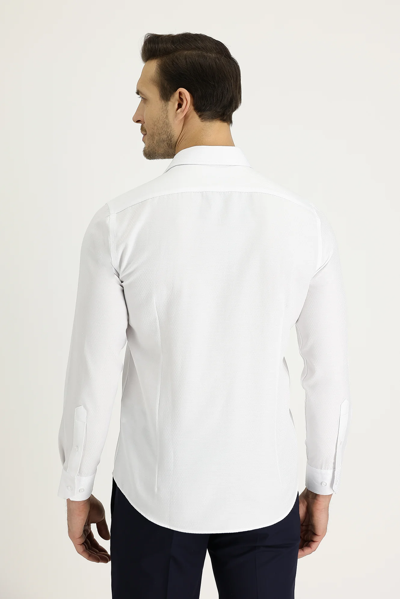 Beyaz Uzun Kol Slim Fit Dar Kesim Klasik Desenli Pamuklu Kolay Ütülenebilir Gömlek - Image 3