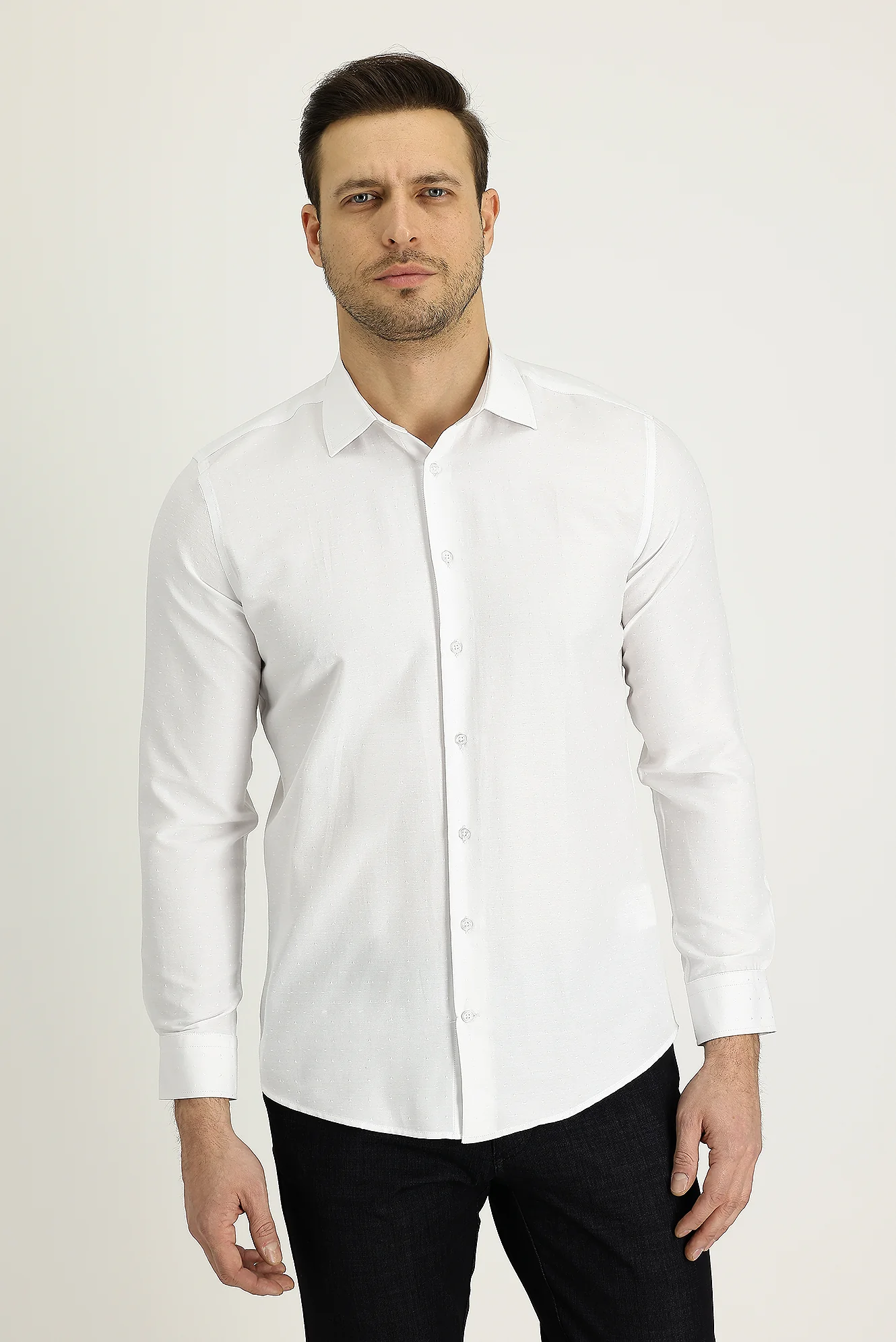 Beyaz Uzun Kol Slim Fit Dar Kesim Klasik Desenli Pamuklu Kolay Ütülenebilir Gömlek