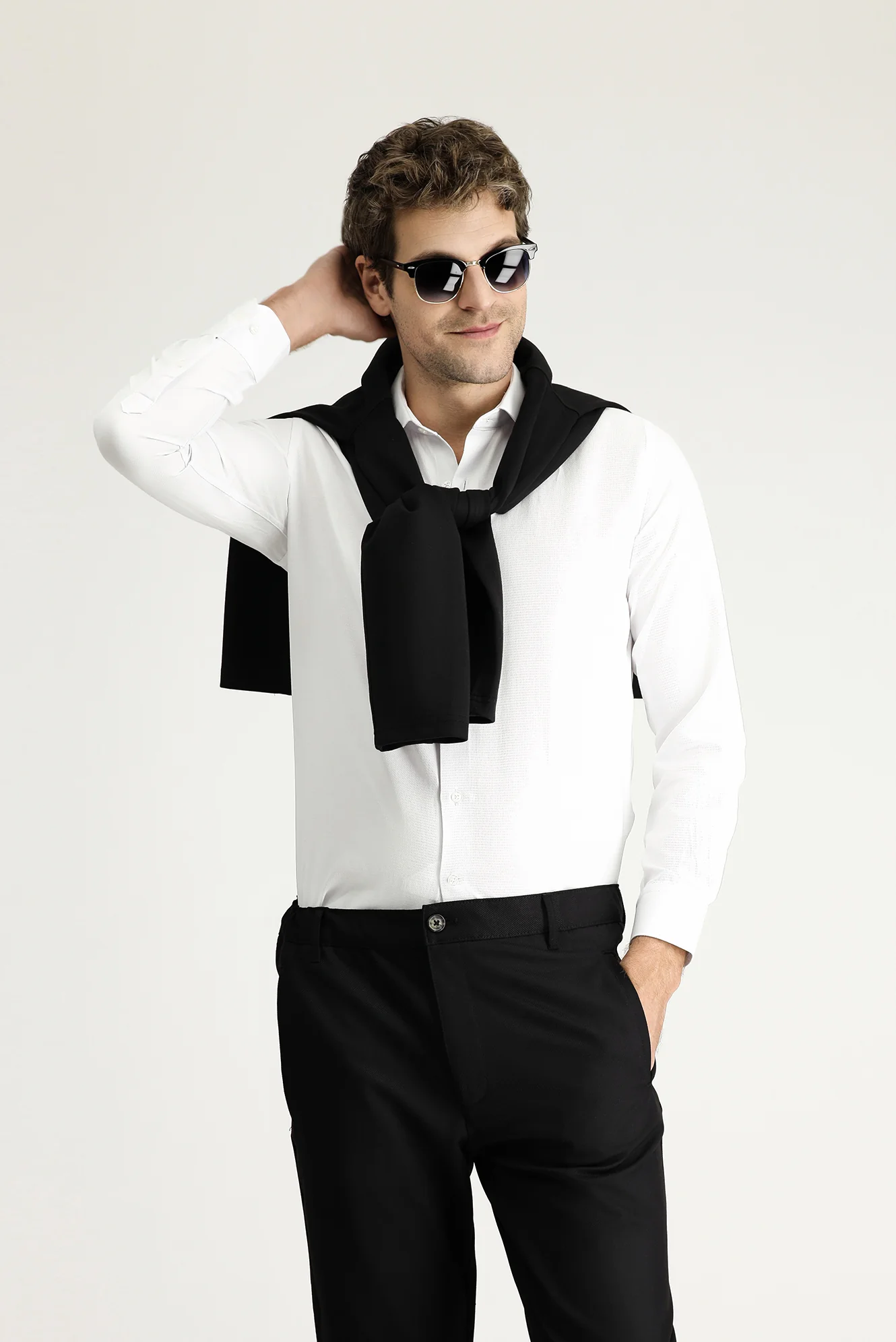Beyaz Uzun Kol Slim Fit Dar Kesim Klasik Desenli Pamuklu Kolay Ütülenebilir Gömlek