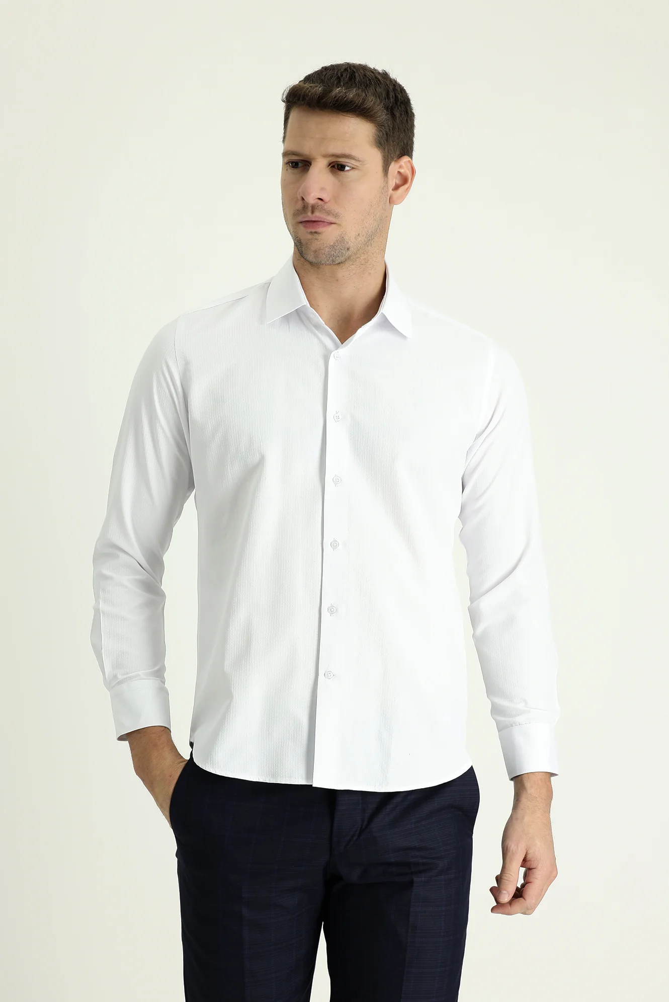 Beyaz Uzun Kol Slim Fit Dar Kesim Klasik Desenli Pamuklu Kolay Ütülenebilir Gömlek - Image 2