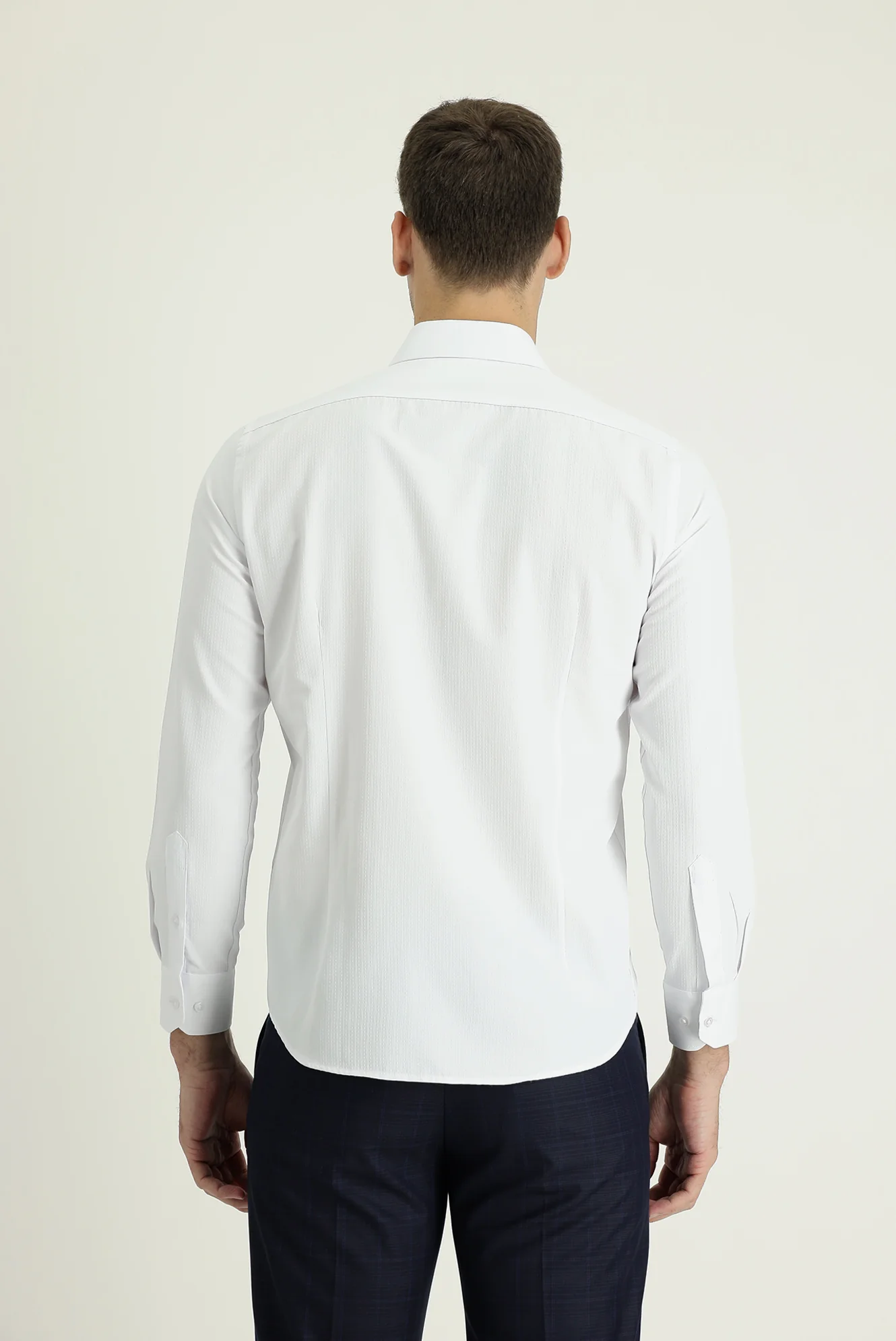 Beyaz Uzun Kol Slim Fit Dar Kesim Klasik Desenli Pamuklu Kolay Ütülenebilir Gömlek - Image 3