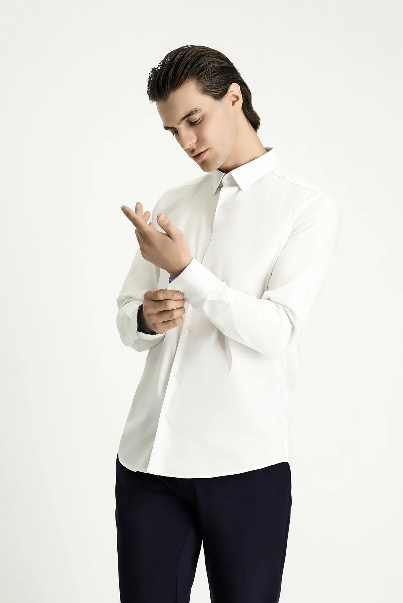 Beyaz Uzun Kol Slim Fit Dar Kesim Klasik Pamuklu Gömlek - Image 3
