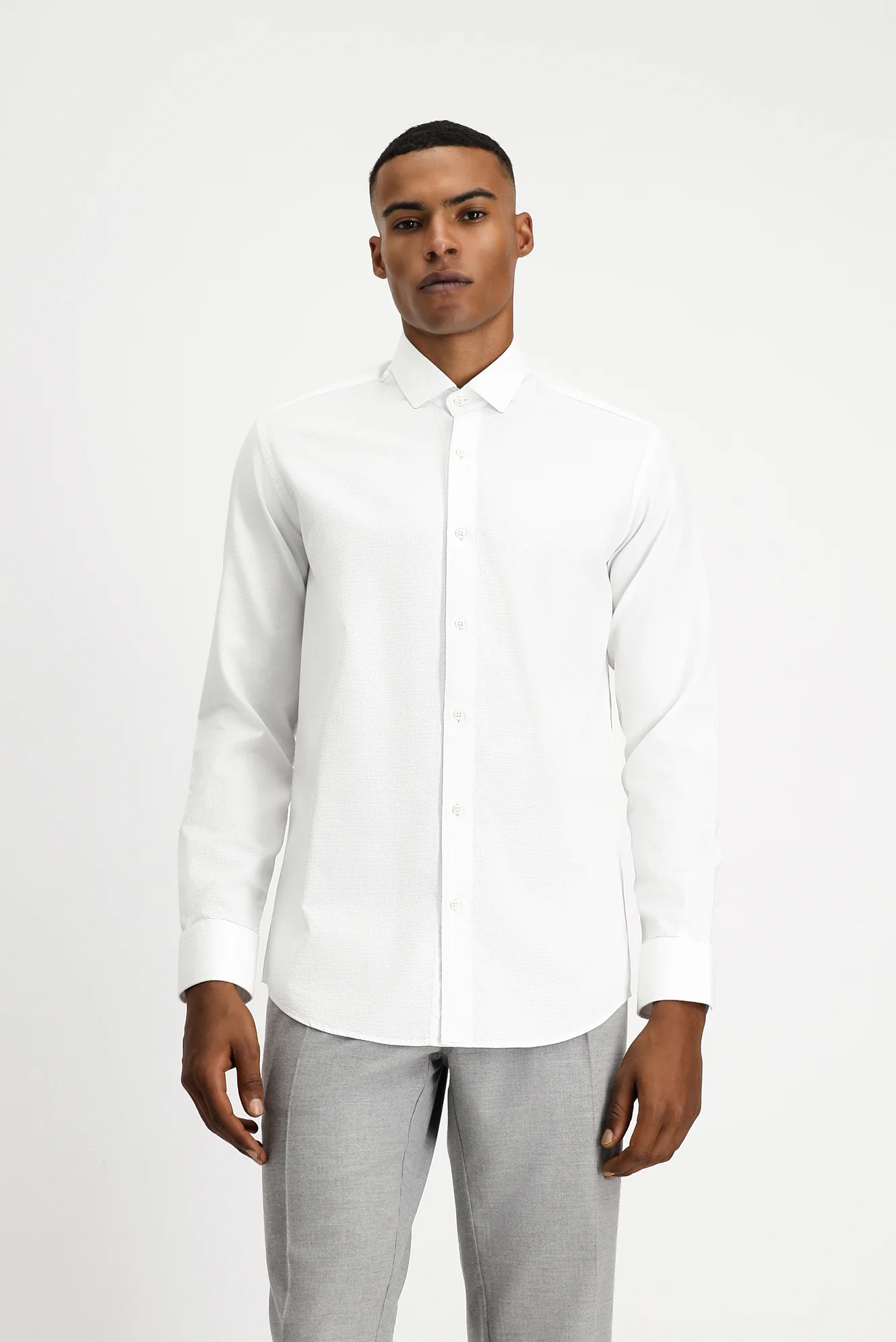 Beyaz Uzun Kol Slim Fit Dar Kesim Non Iron Desenli Klasik Pamuk Gömlek - Image 4