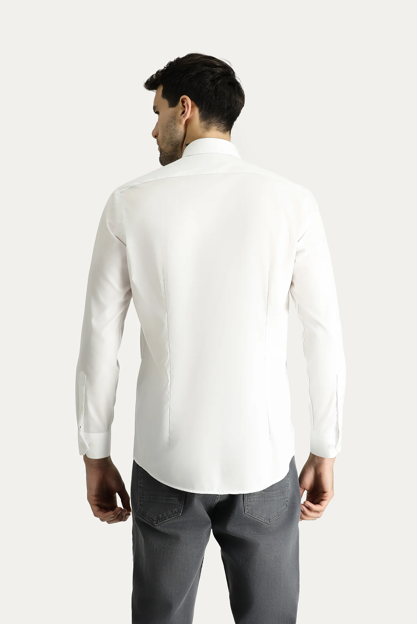 Beyaz Uzun Kol Slim Fit Düğmeli Yaka Pamuklu Non Iron Ütü Gerektirmeyen Gömlek - Image 5